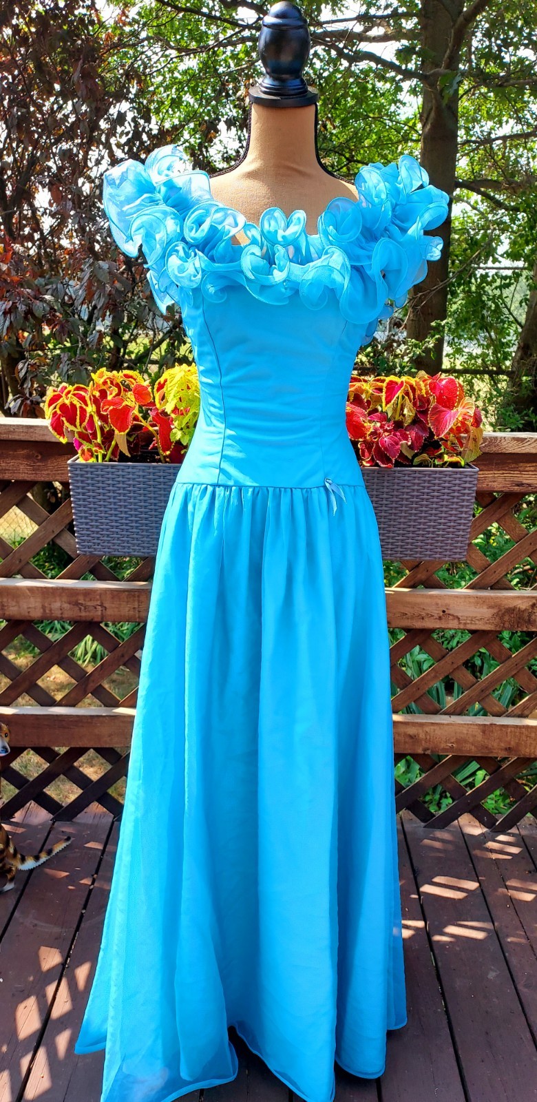 Vintage Dance Allure Alfred Angelo Baby Blue Ruffle Shoulder Dress Union Made SM