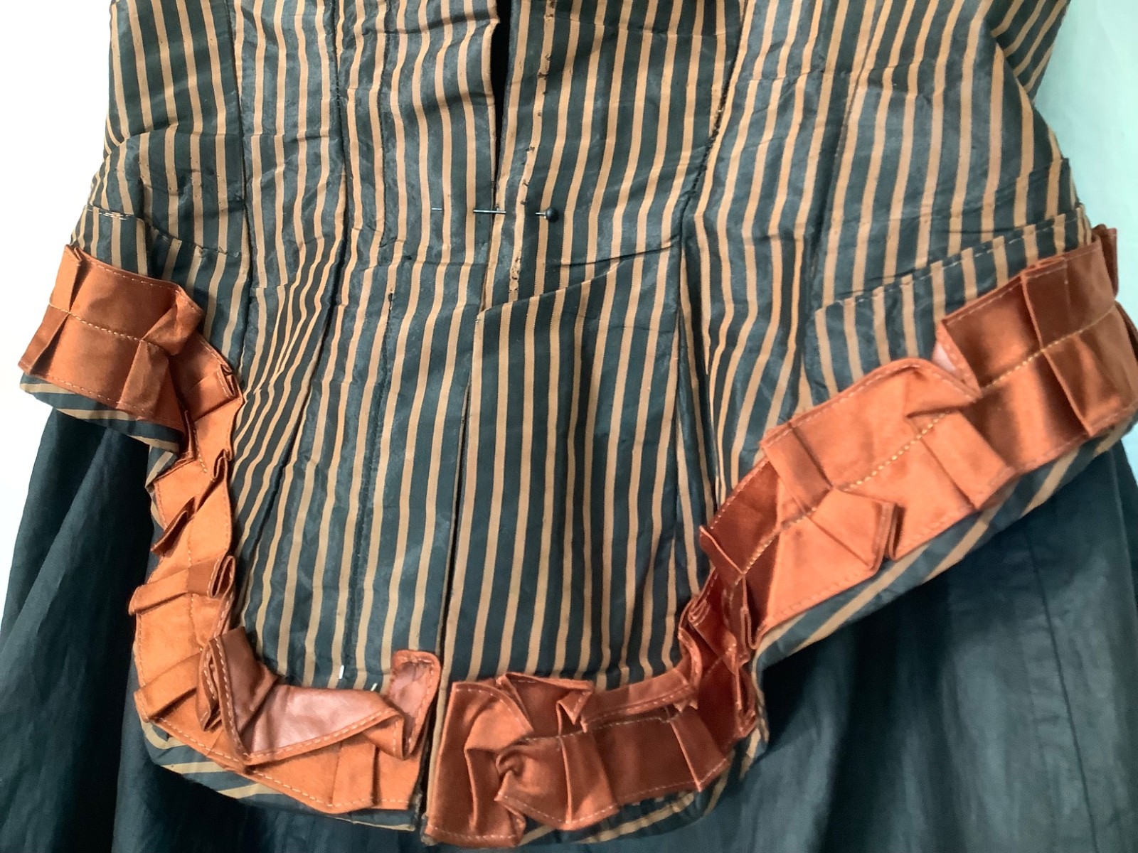 Victorian bodice Silk bustle 1880s corset Top sleeveless Stripe black Copper XXS
