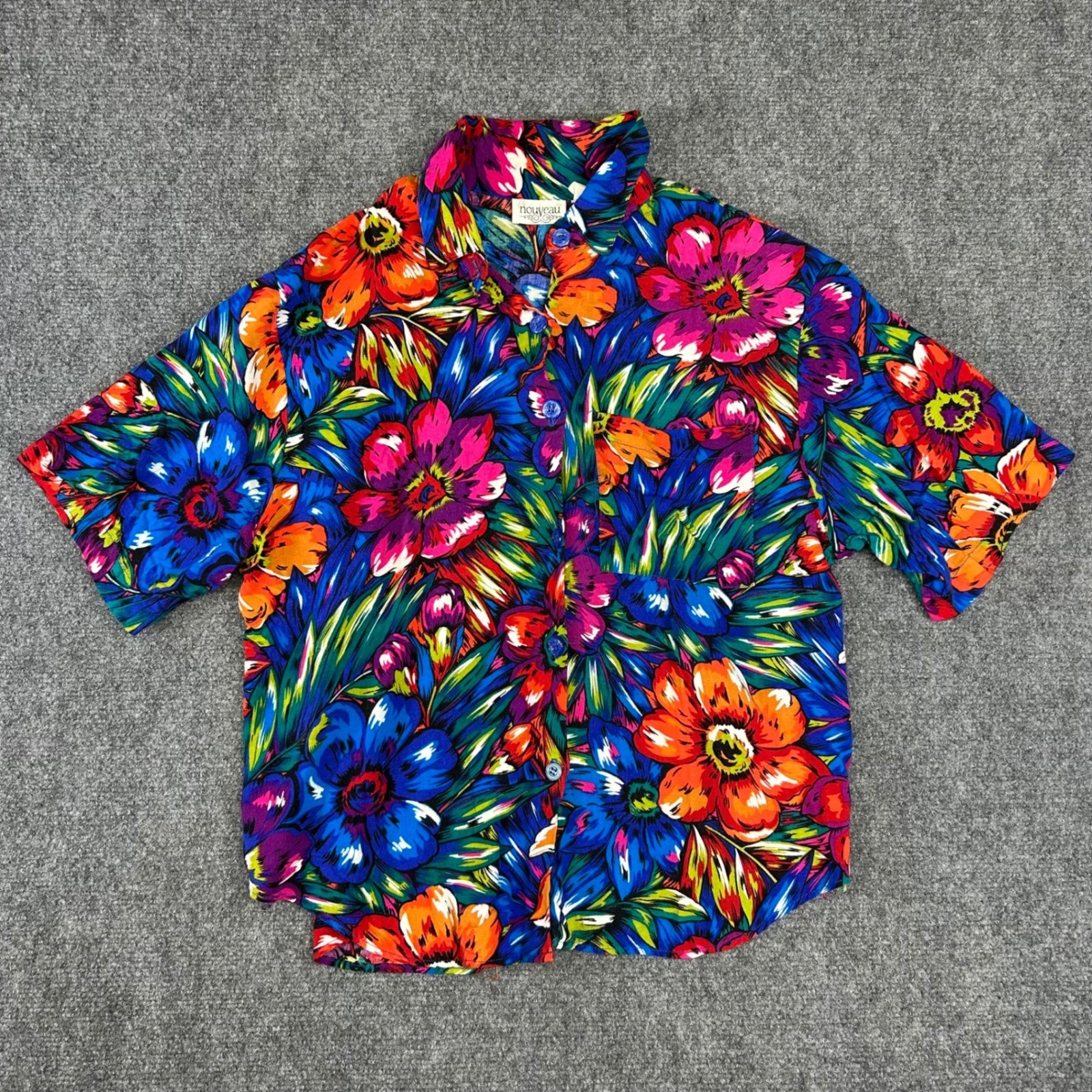 Vintage Nouveau Medium Floral Tropical Rayon Short Sleeve Button Down Shirt Blue