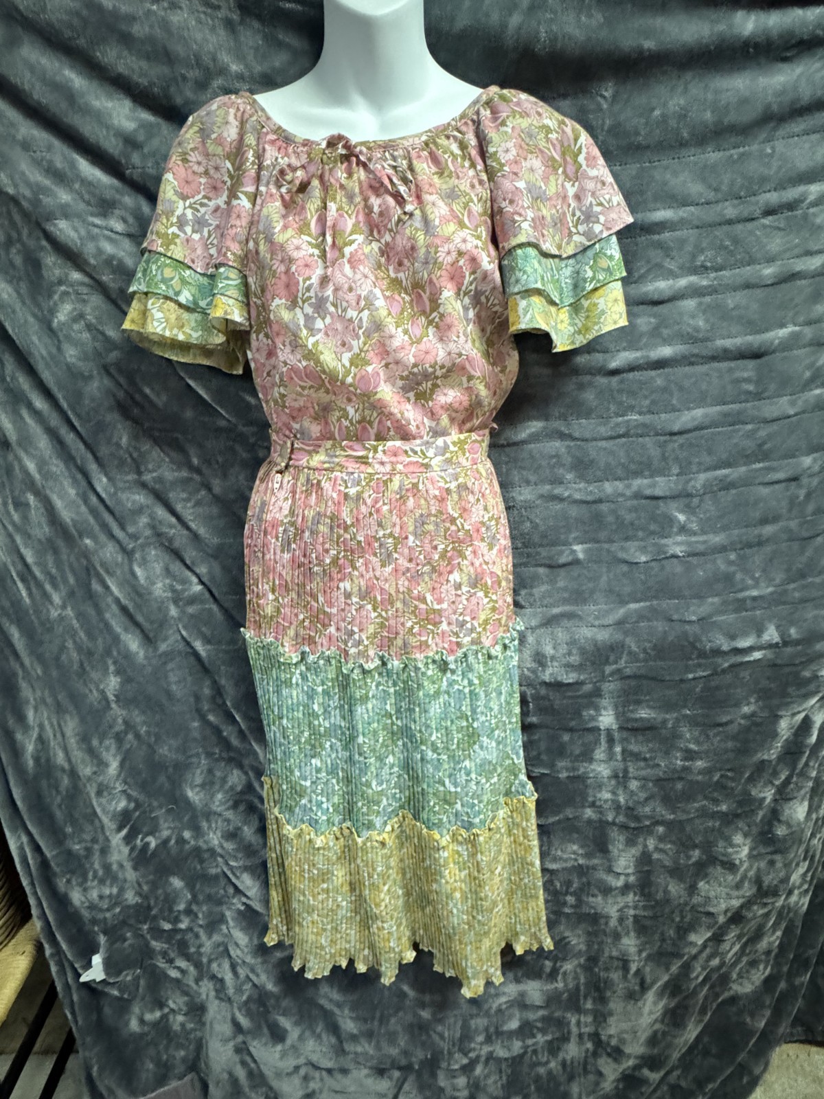 Vintage Handmade Blouse and Skirt Set x-small/small