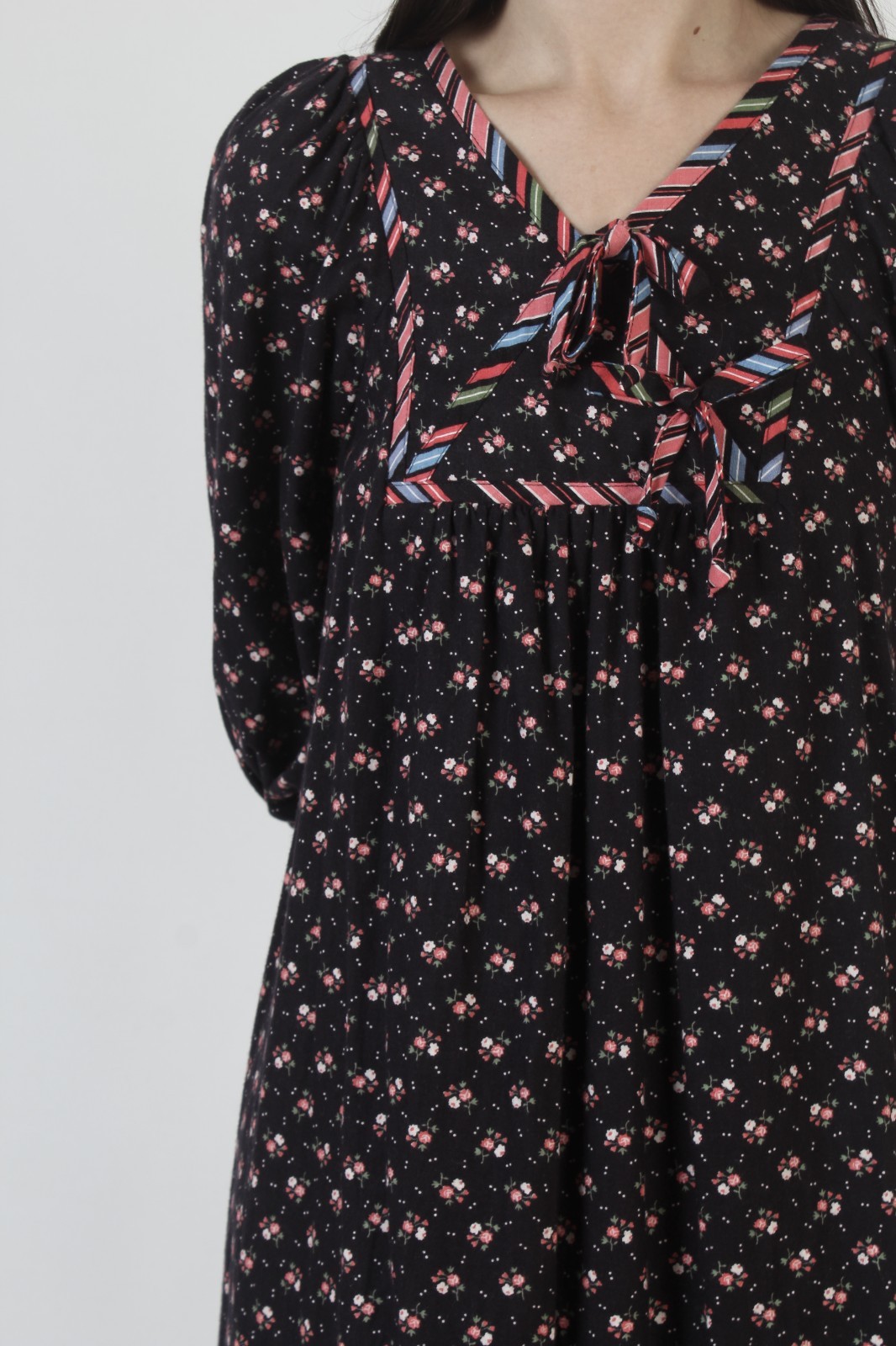 Vintage 70s Black Calico Dress Long Prairie Peasant Boho Wedding Pockets Kaftan