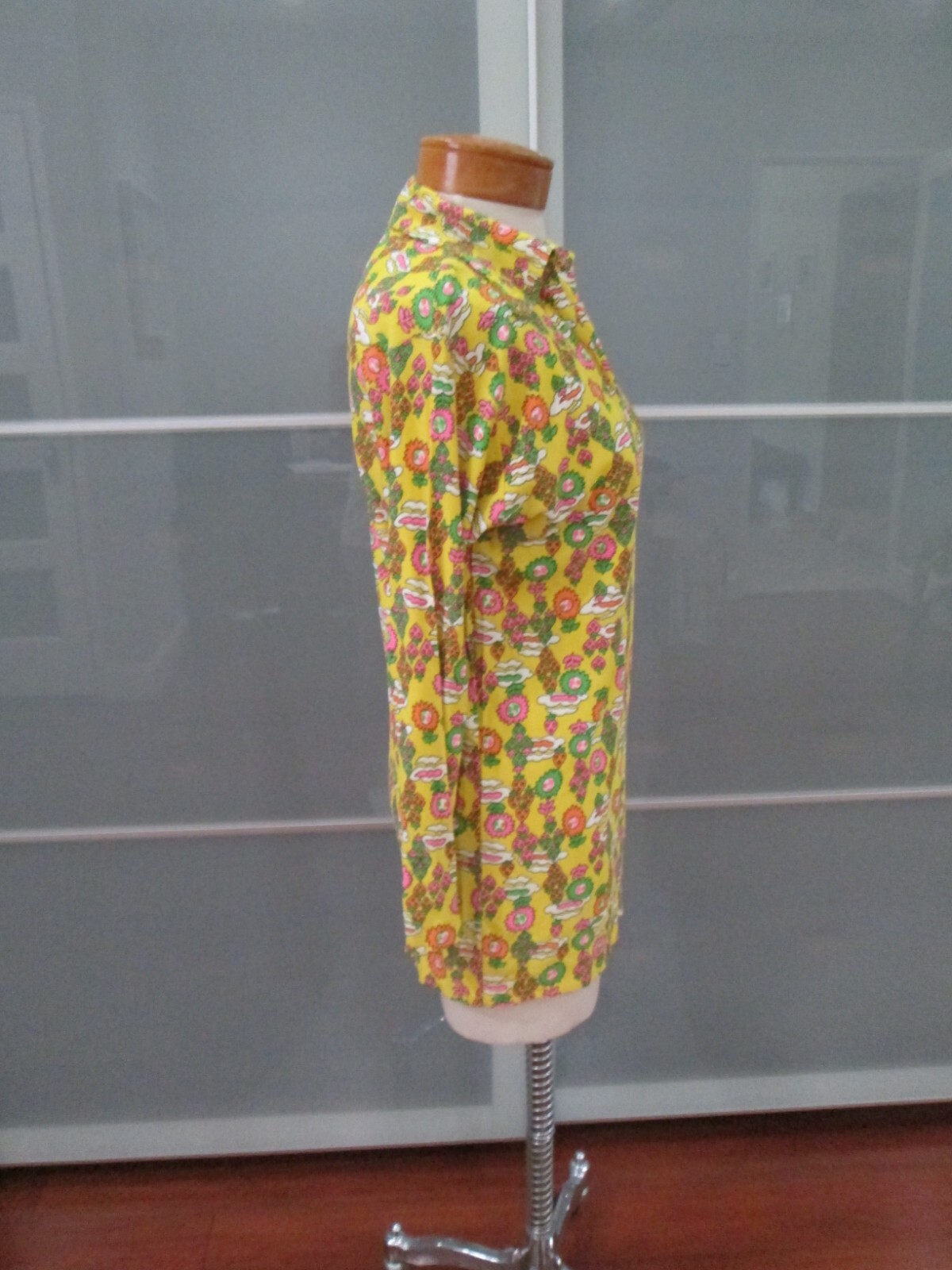 Vintage 70s Disco Era V-Neck Tunic Shirt Fits Size M
