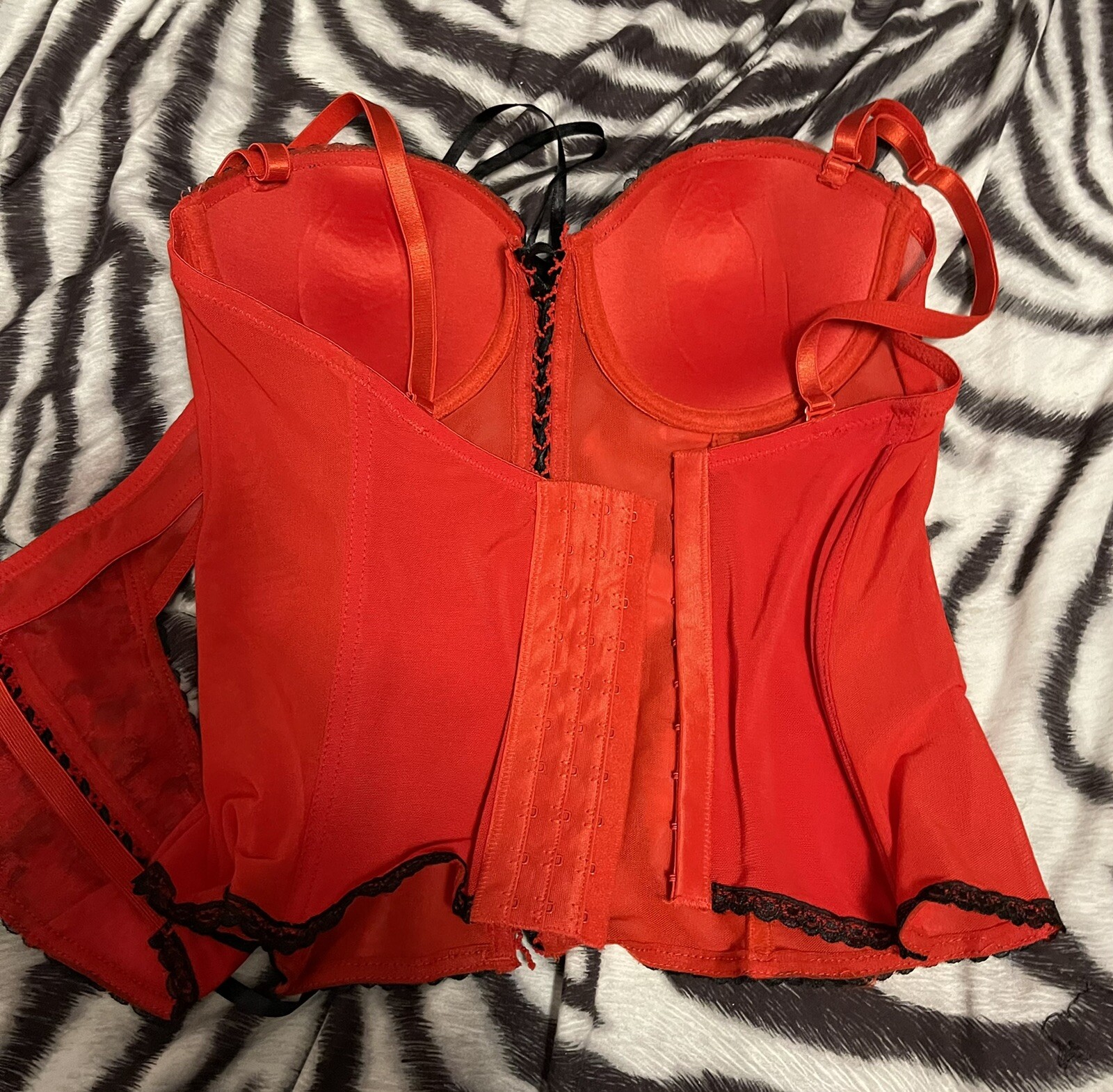 VINTAGE NATIVE INTIMATES BUSTIER & THONG LINGERIE ! SIZE 34 C / MEDIUM. RED