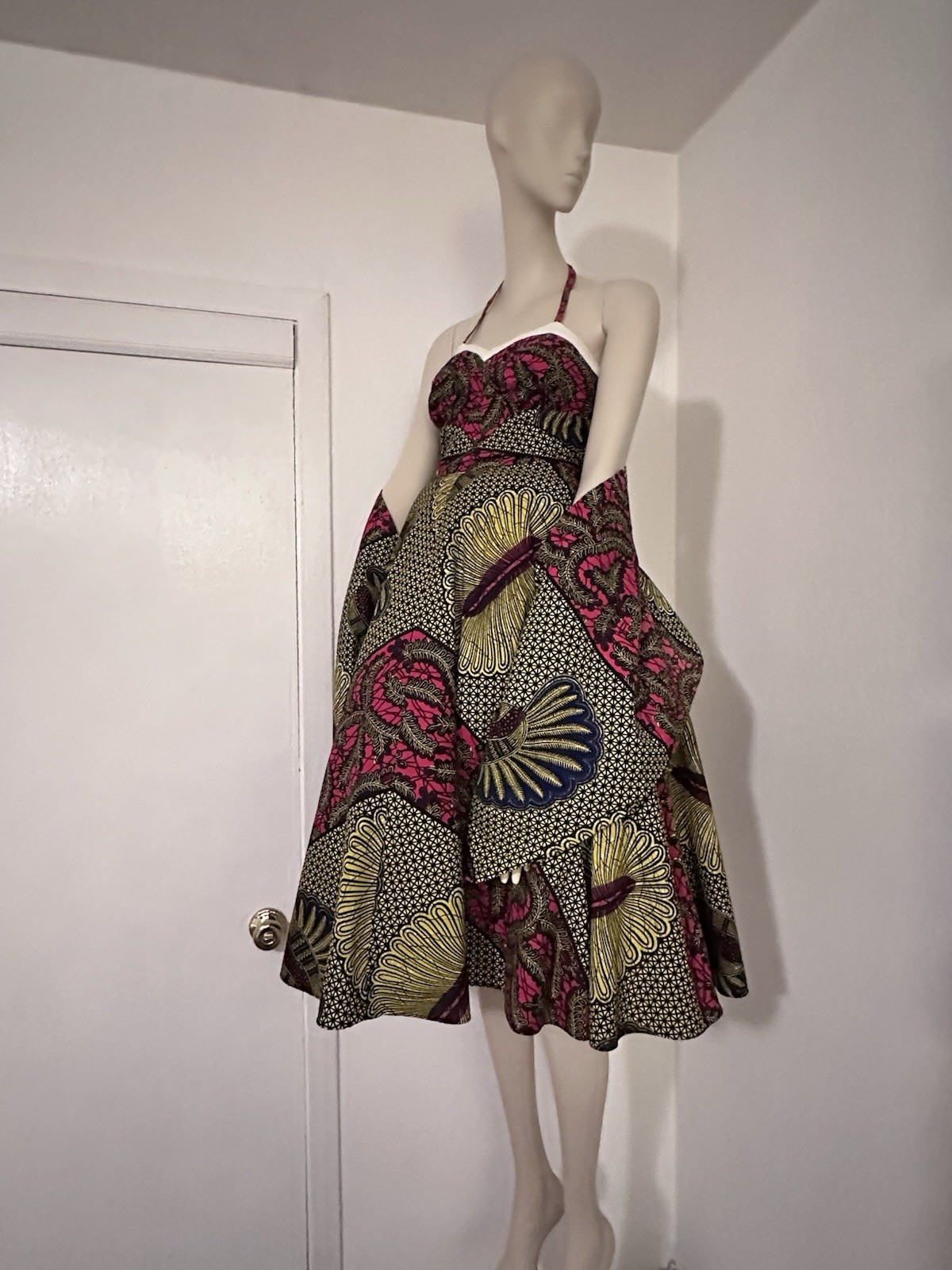 Vintage KAMEHAMEHA HAWAIIAN TRIBAL PRINT KILLER FITTED SUNDRESS SHAWL/SCARF SET