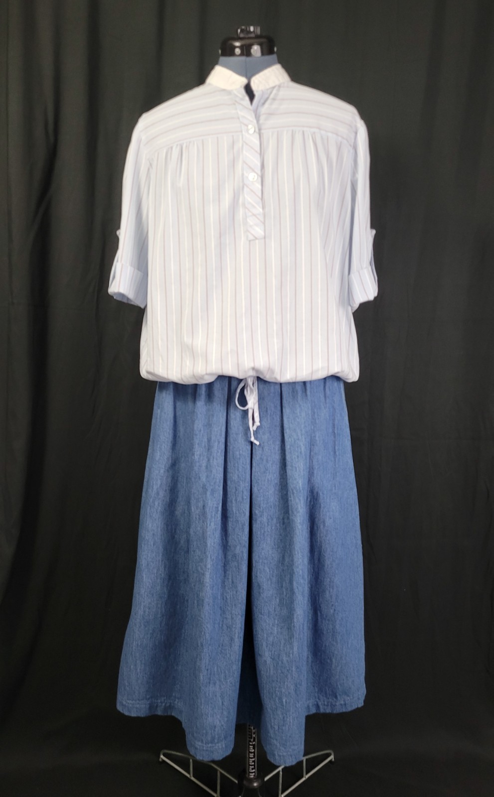 Vintage Miss Fashionality Blue/Black/White Striped Top w White Collar Size 17/18