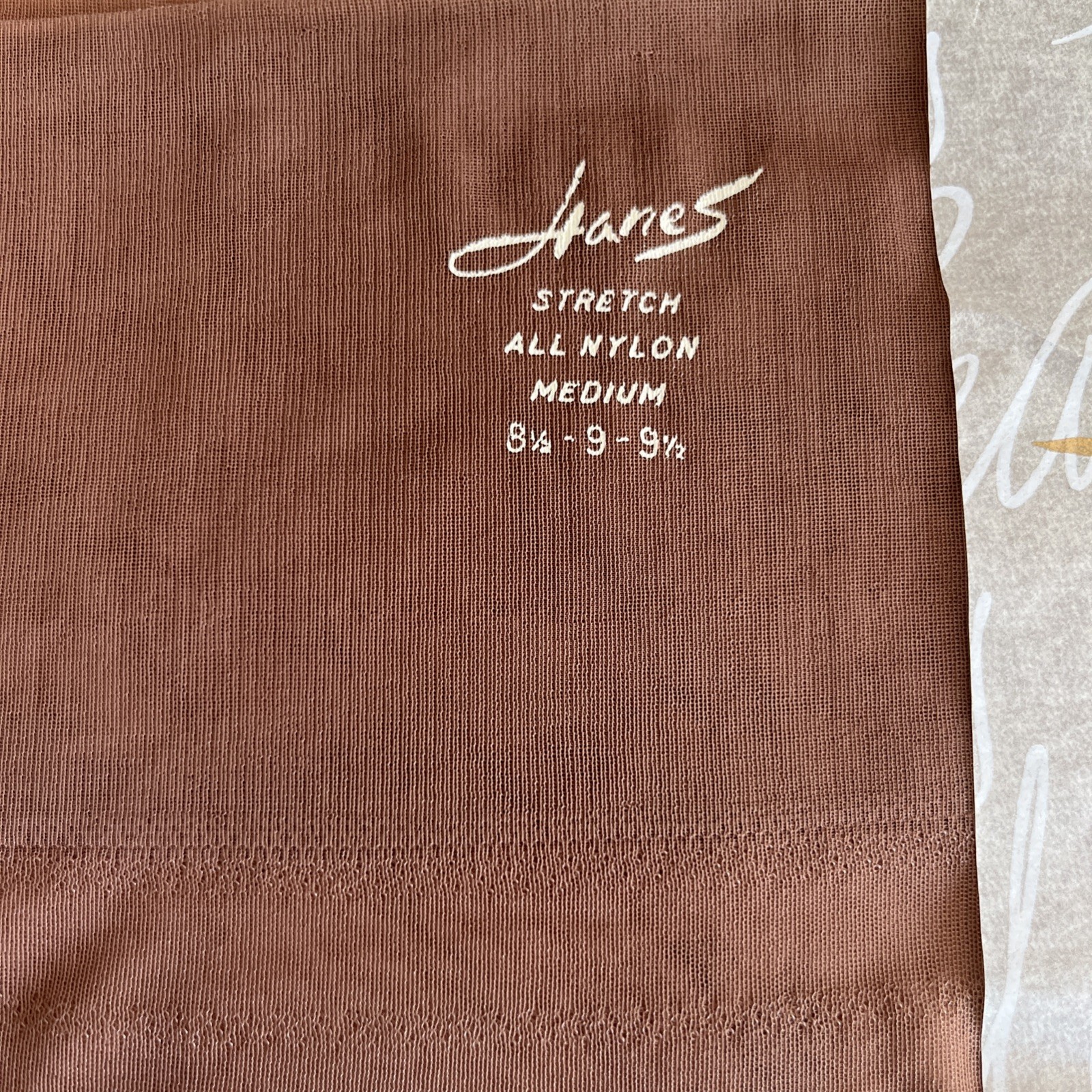 1PR VINTAGE HANES Stretch 440 M 3 All NYLON STOCKINGS SZ 8 1/2-9 1/2 BALI ROSE