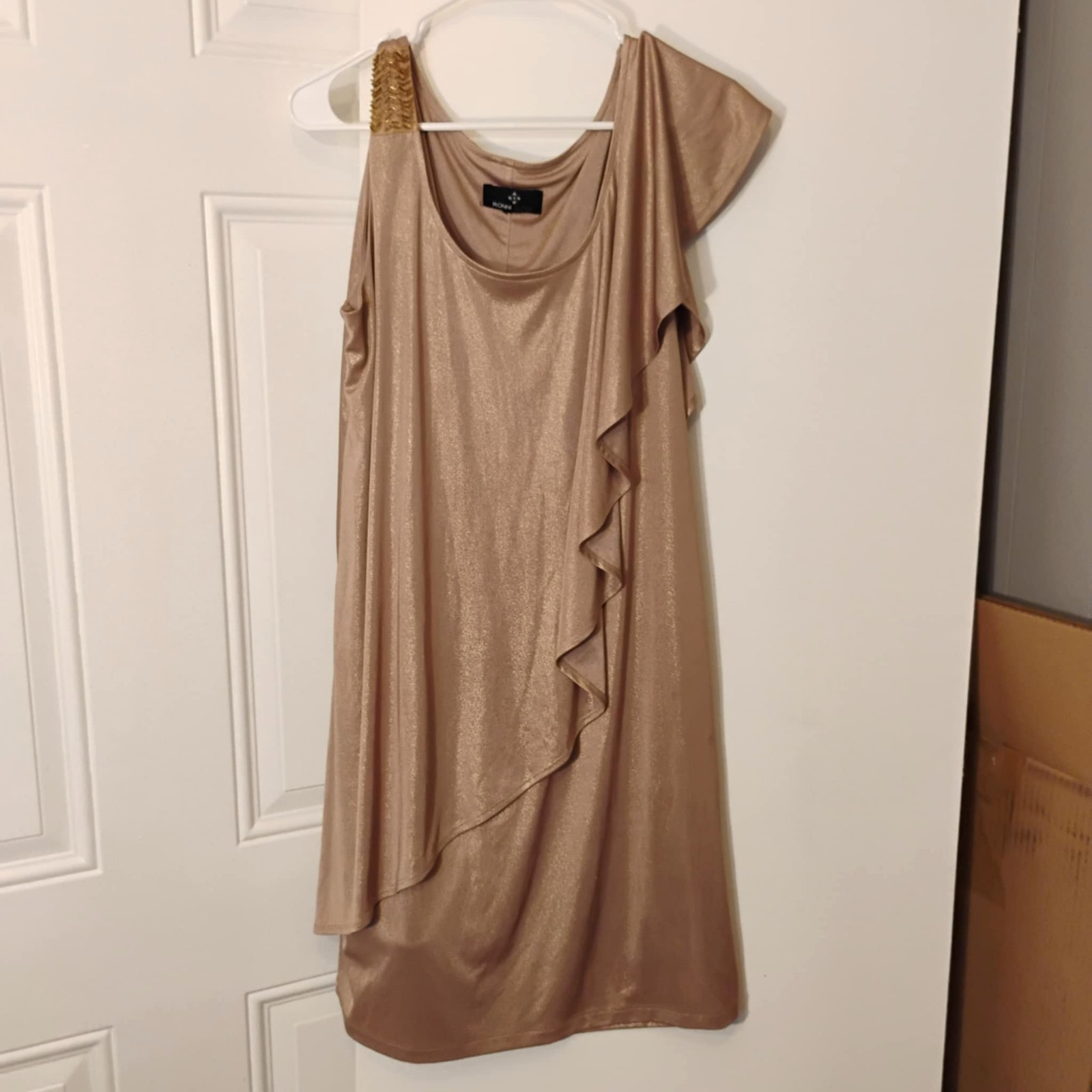 VTG Ronni Nicole No Size Gold Shimmer Stretchy Flutter Shoulder Sequined Cruise