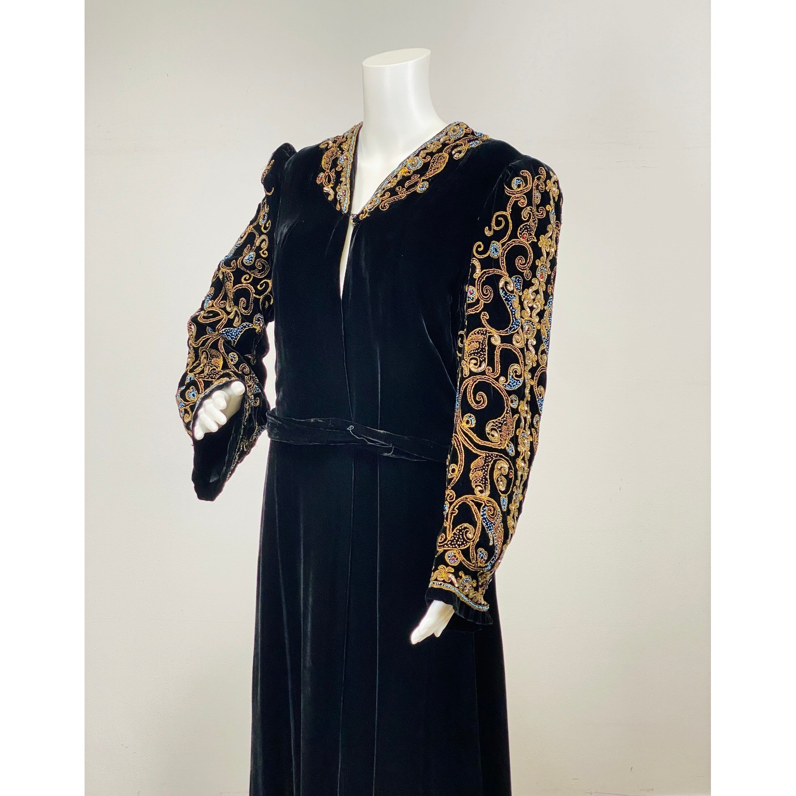Vintage 1930s Black Silk Velvet Evening Opera Coat w gold and Turquoise Beading