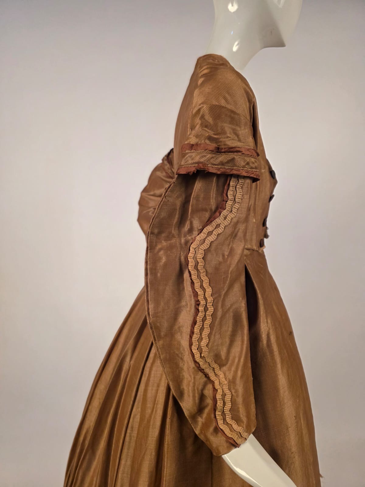 CIVIL WAR 1860’S SILK DRESS W EPAULETS + RIBBON TRIM