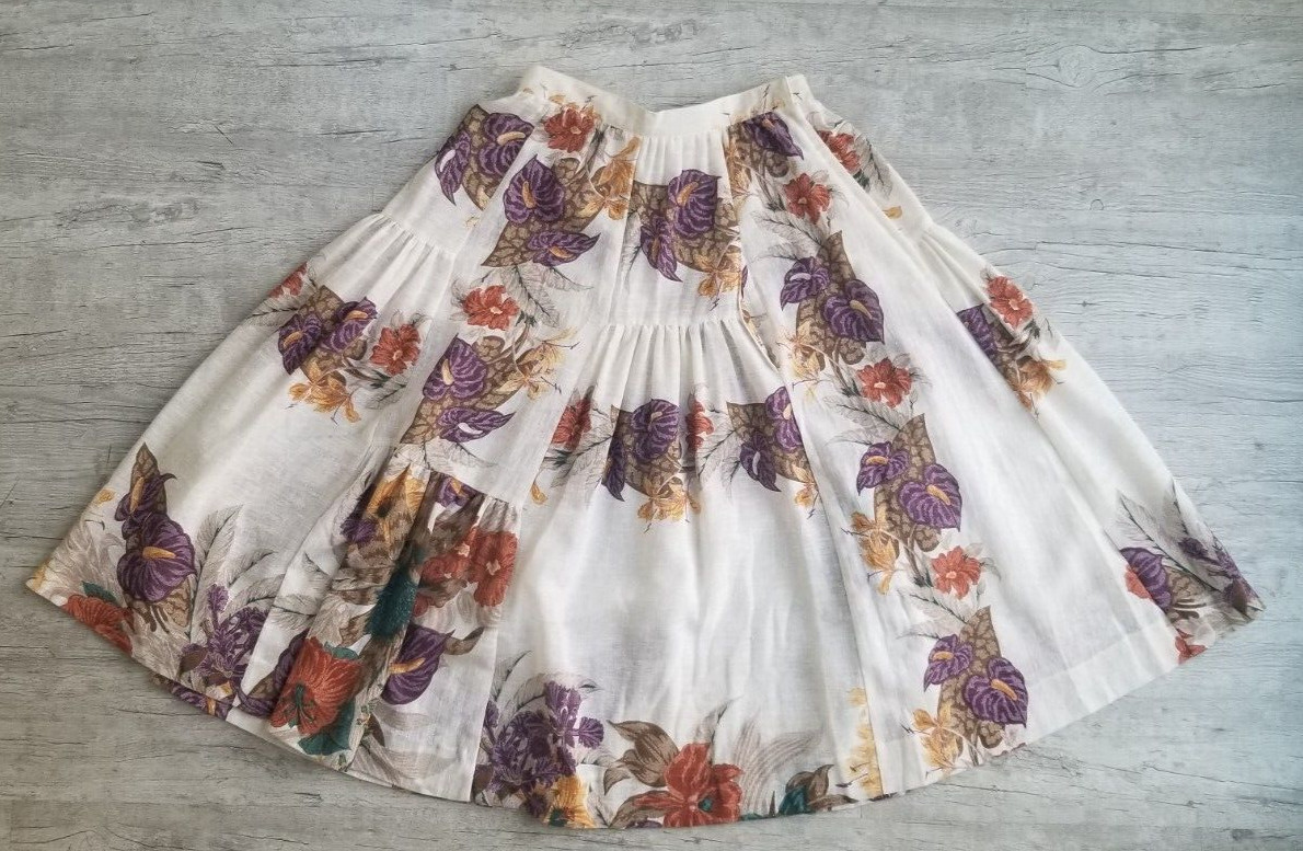 Vintage 1970’s Semi-Sheer Floral Print SKIRT – Waist 26 inches – EUC