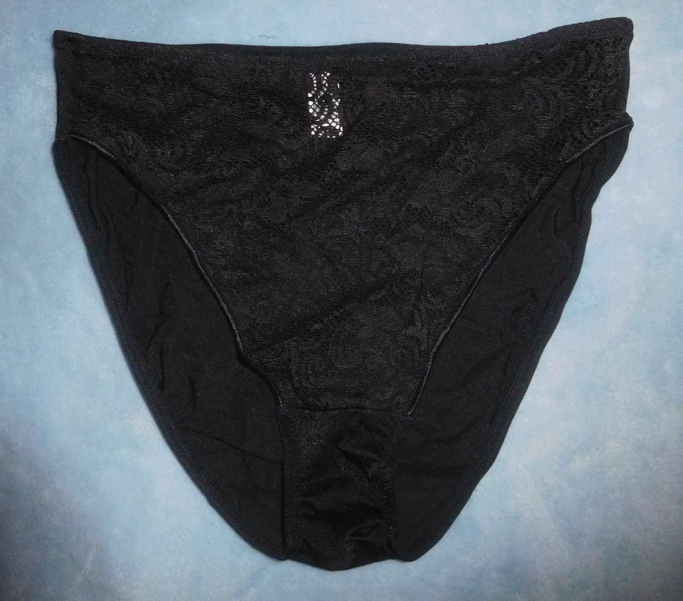 New Vintage Natori Black Stretch Nylon and Lace High Cut Brief Panties Size L