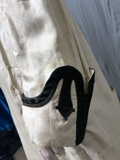 #23-269, Cream Silk Shantung Edwardian Traveling Car Coat Trimmed in Black Silk