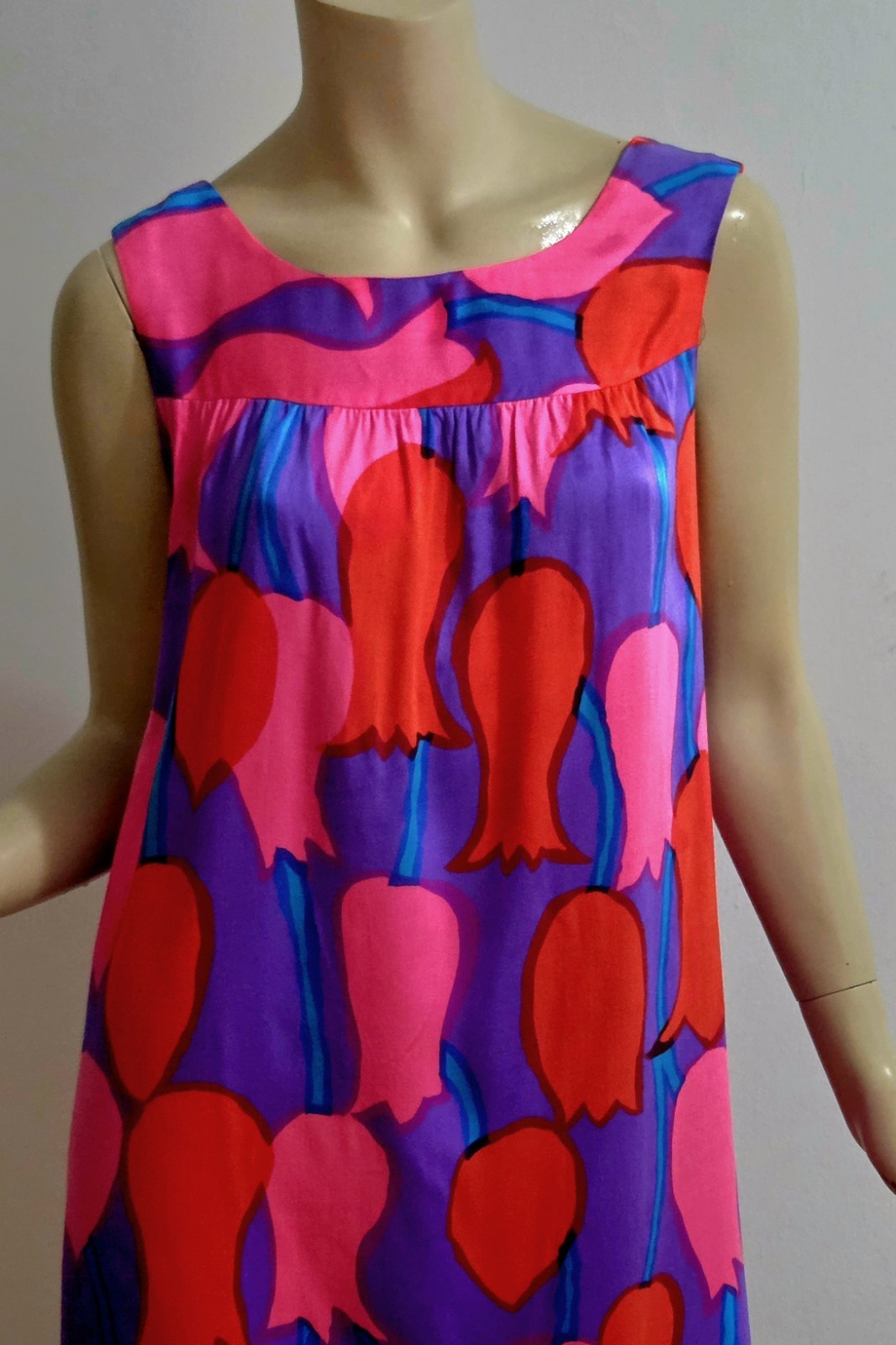 Vtg 70s MAKAMAE O Hawaii Tulip Shift dress Bold amazing colors & details