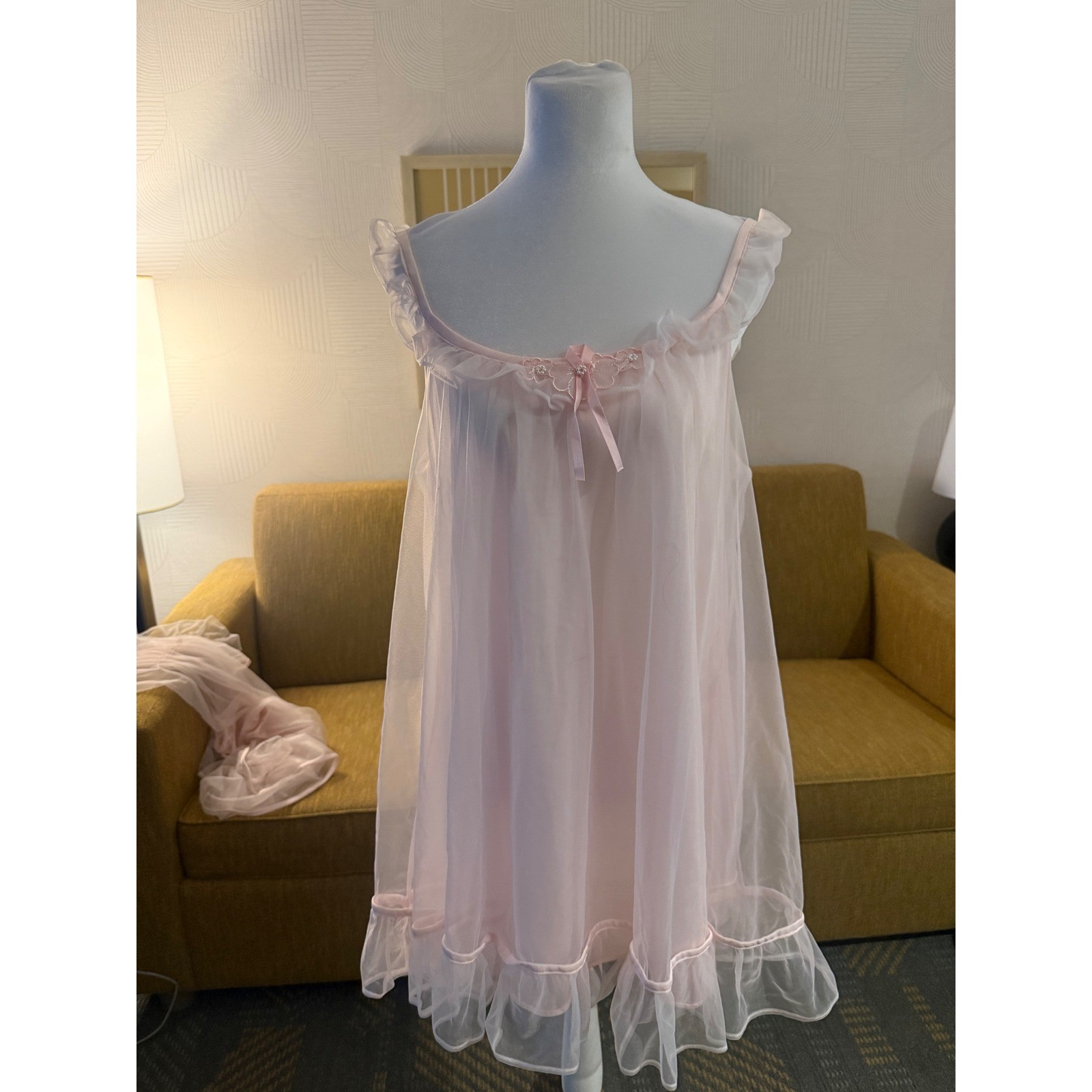 Vintage Pink Sheer Babydoll Nightgown and Robe Set Floral Pearl Accents Lingerie