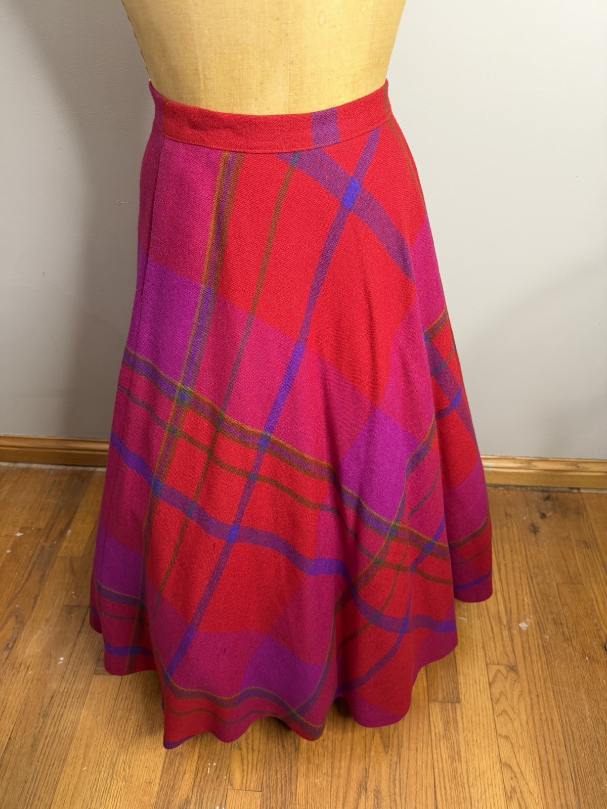 Vintage 70s Plaid 100% Wool Skirt Retro Aline Beautiful Colors Ellen Tracy