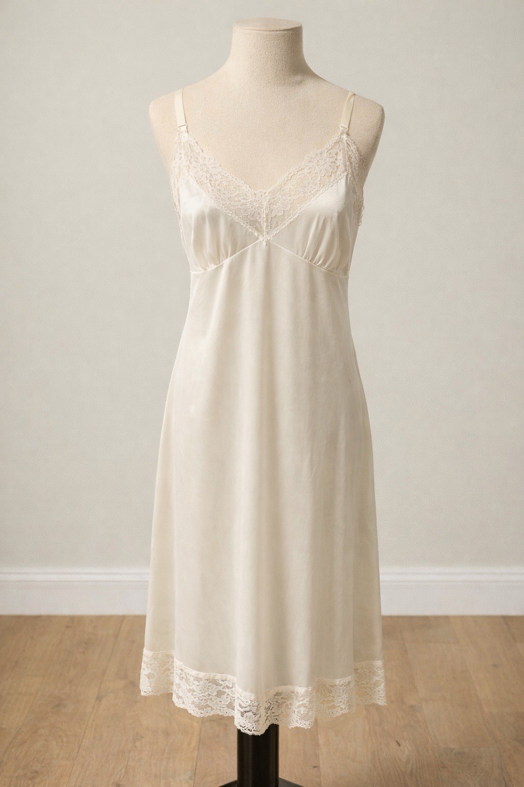 Vintage 1970s Barad Double Sweep Nylon Slip Ivory Lace Trim USA Size 38