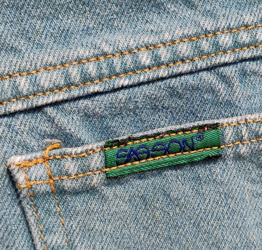VTG 1976-80’s “Sasson” Teal Blue/High Waisted/Green & Black Logo Tag Jeans 33/29