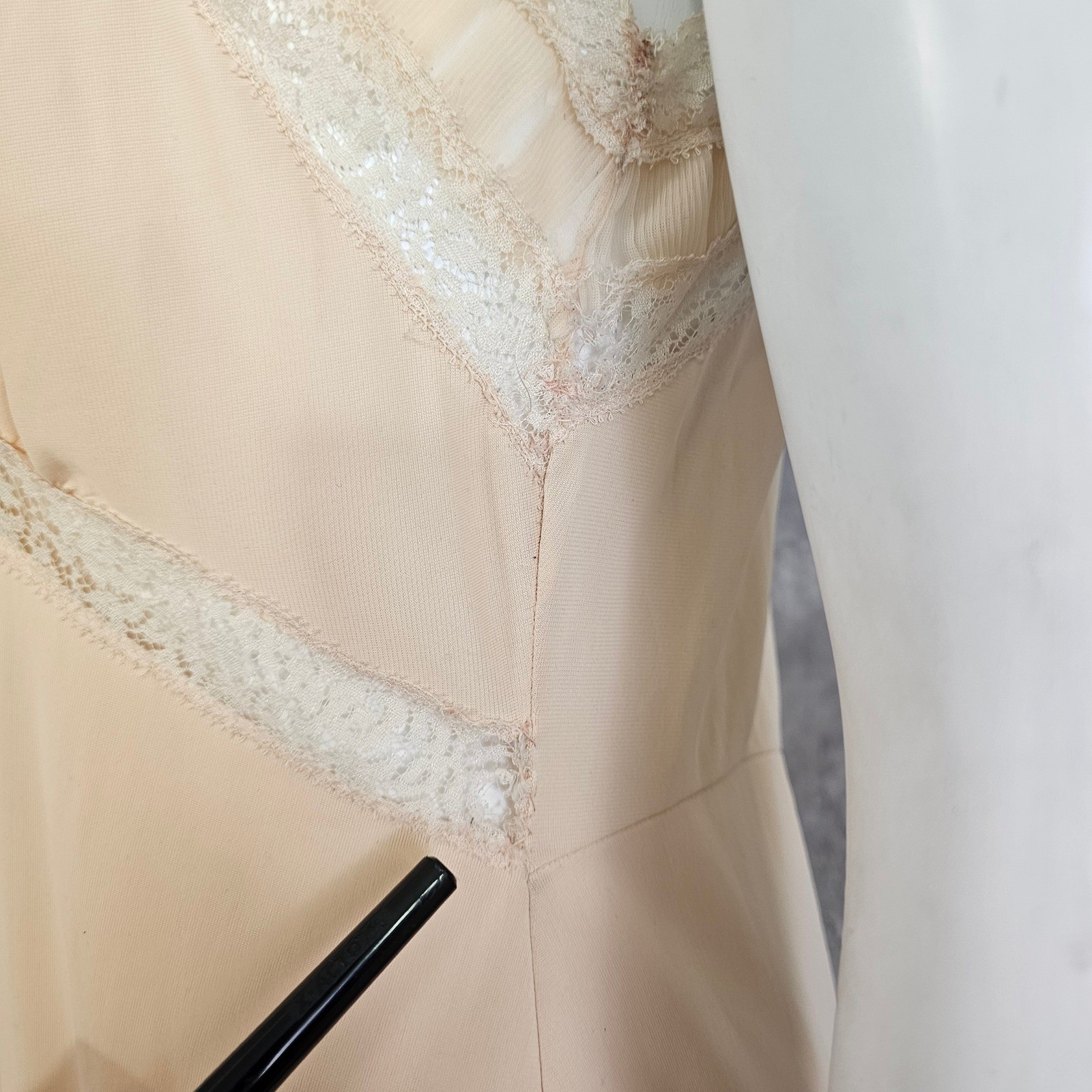 Vintage Peach Nude Lace Slip Dress Sheer Hem Romantic Coquette Lingerie M