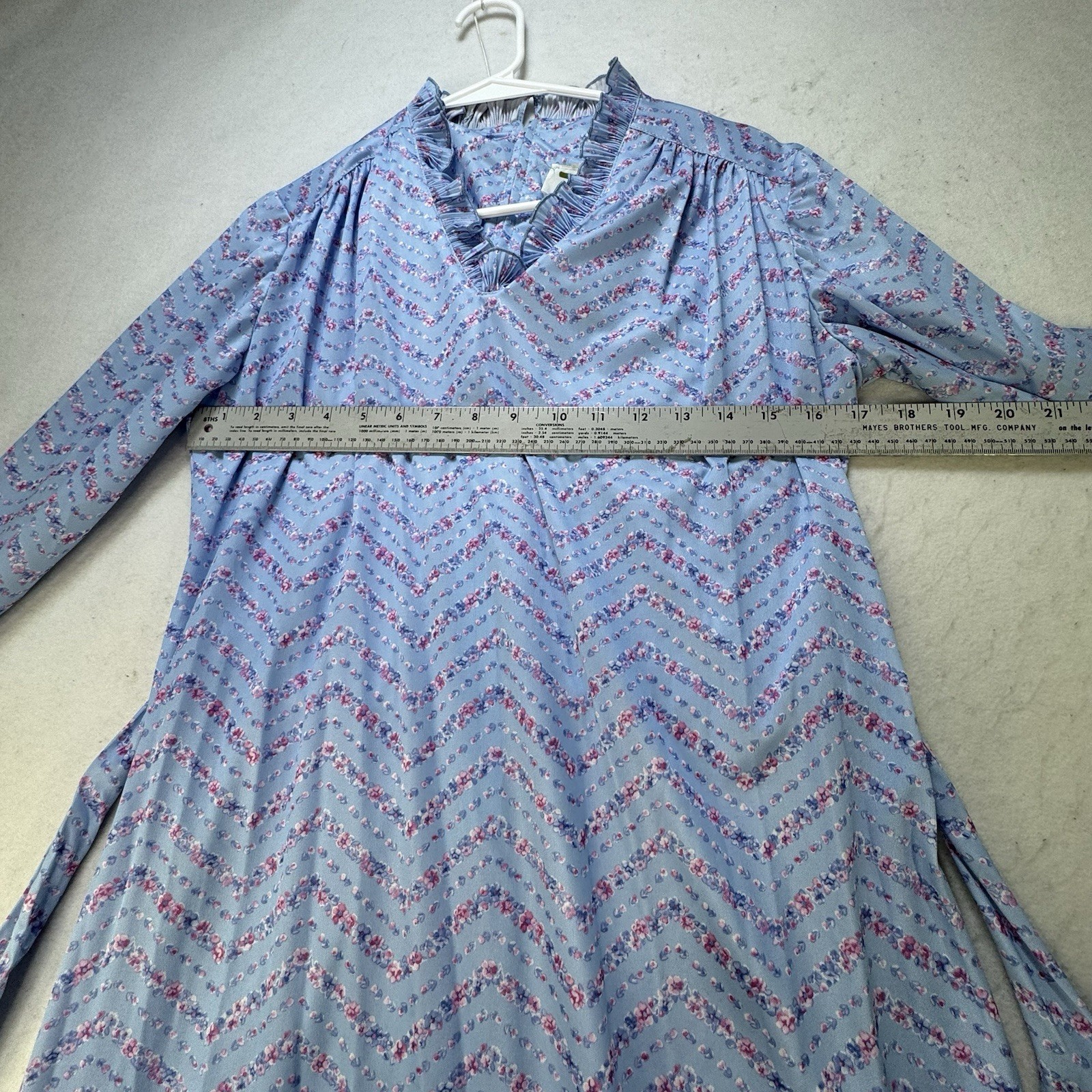 Vintage Gimbels Cottagecore Nightie Nightgown Dress Size 12.5 M/L Blue Floral