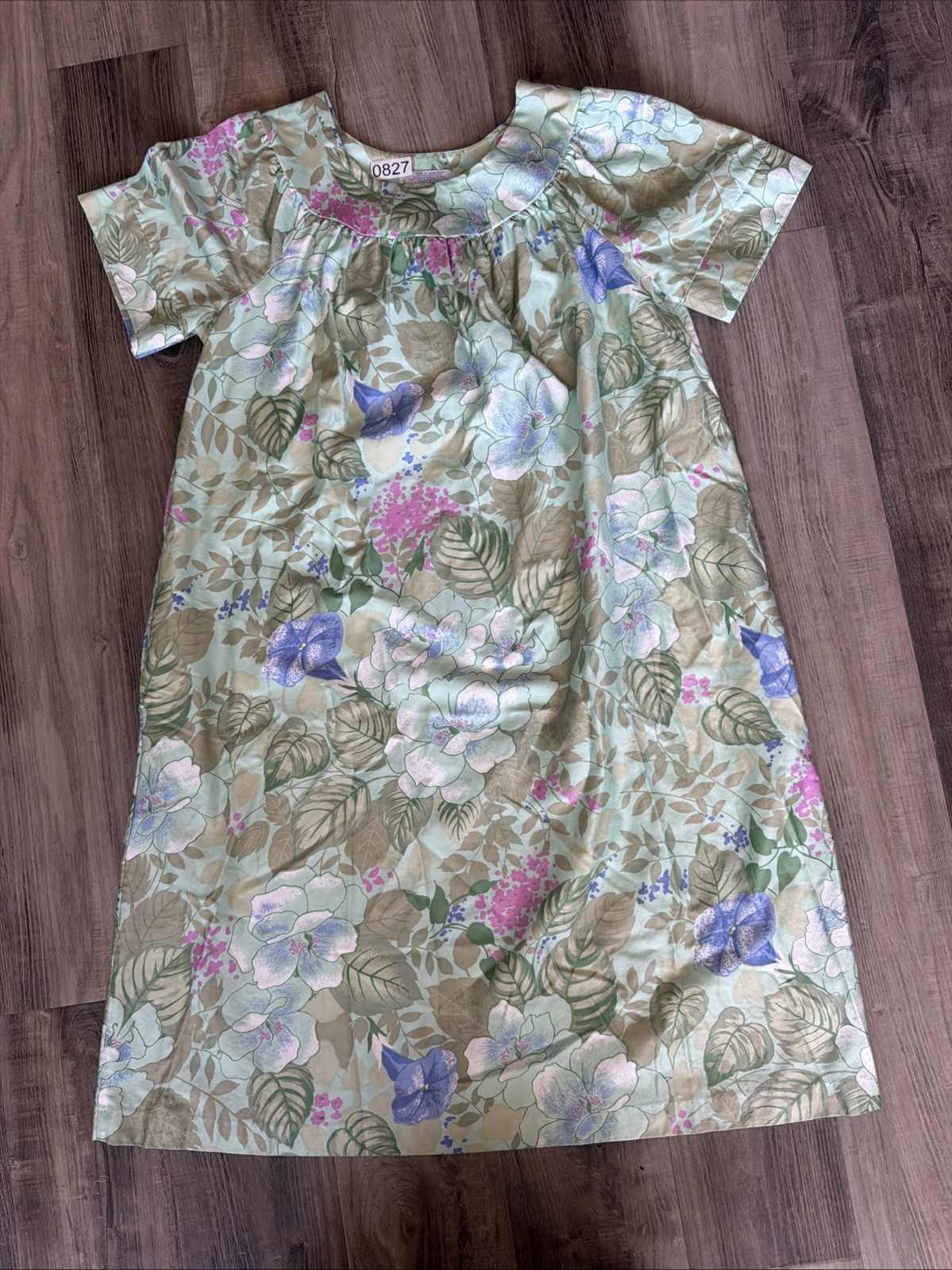 Vintage SEARS size Small (8-10) MuuMuu House Dress Knee Length PINK GREEN FLORAL