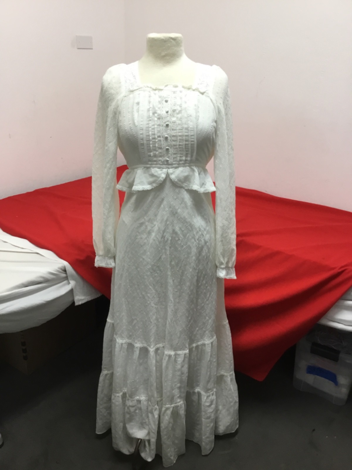 Vintage, Jody T of California, Prairie Dress, White Lace, Long Sleeve, (SR751)
