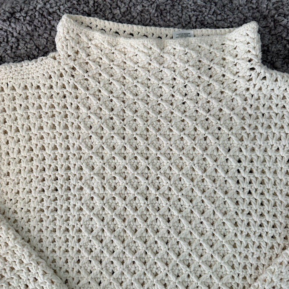 Liz Claiborne Medium Cream Crochet Knit Sweater Mock Neck Boho Coastal Grandma