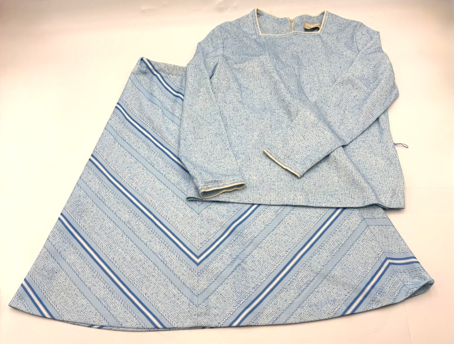 Vintage 1970s Womens Polyester 2 Pc. Top & Skirt Set 16 NOSWD MISSING BELT