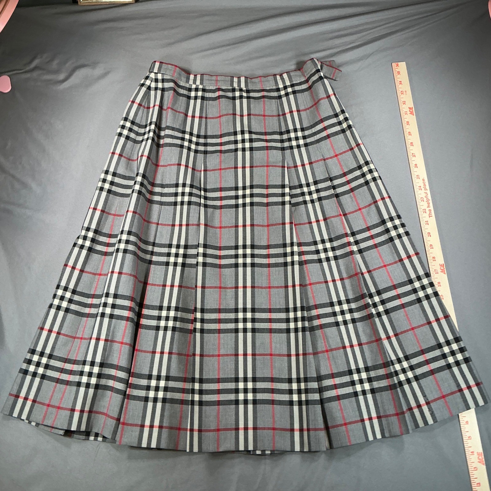 Burberrys Vintage Grey Nova Check Pleated Wool Skirt