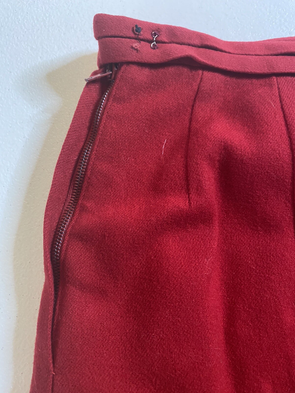 Dalton Coordinates red skirt wool waist 26 inches