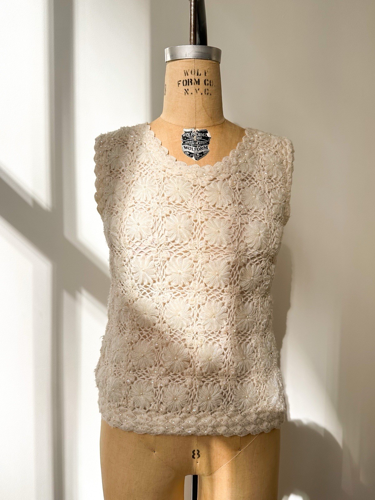 Cyn Les Hand Beaded Wool Top 1950s Vintage Made in British Hong Kong | S-M