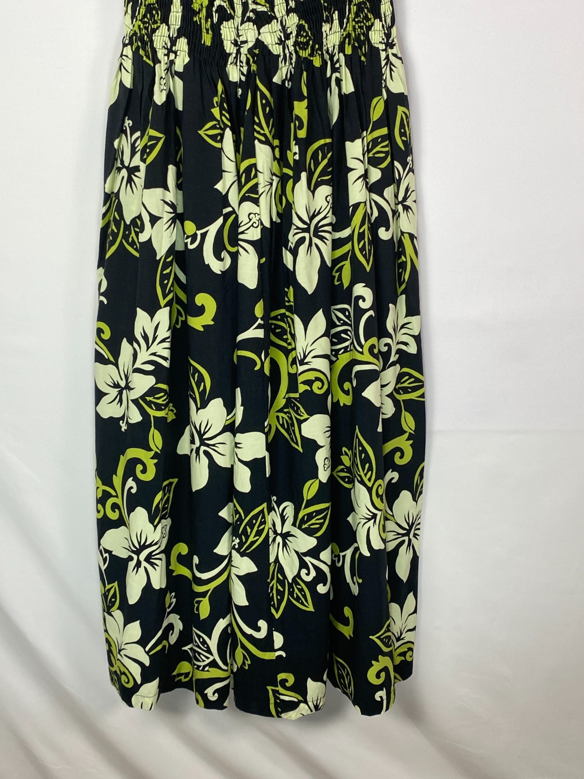 Royal Creations Vintage Hawaiian Spagetti Strap Smocked Milkmaid Floral Dress