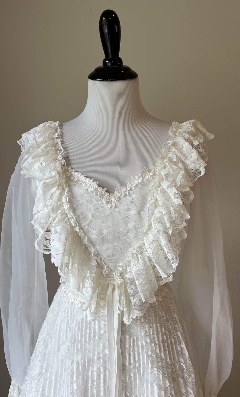 Vtg Victorian Prairie Cottage Lace pleated Wedding Dress 70s 80s Romantic 2?