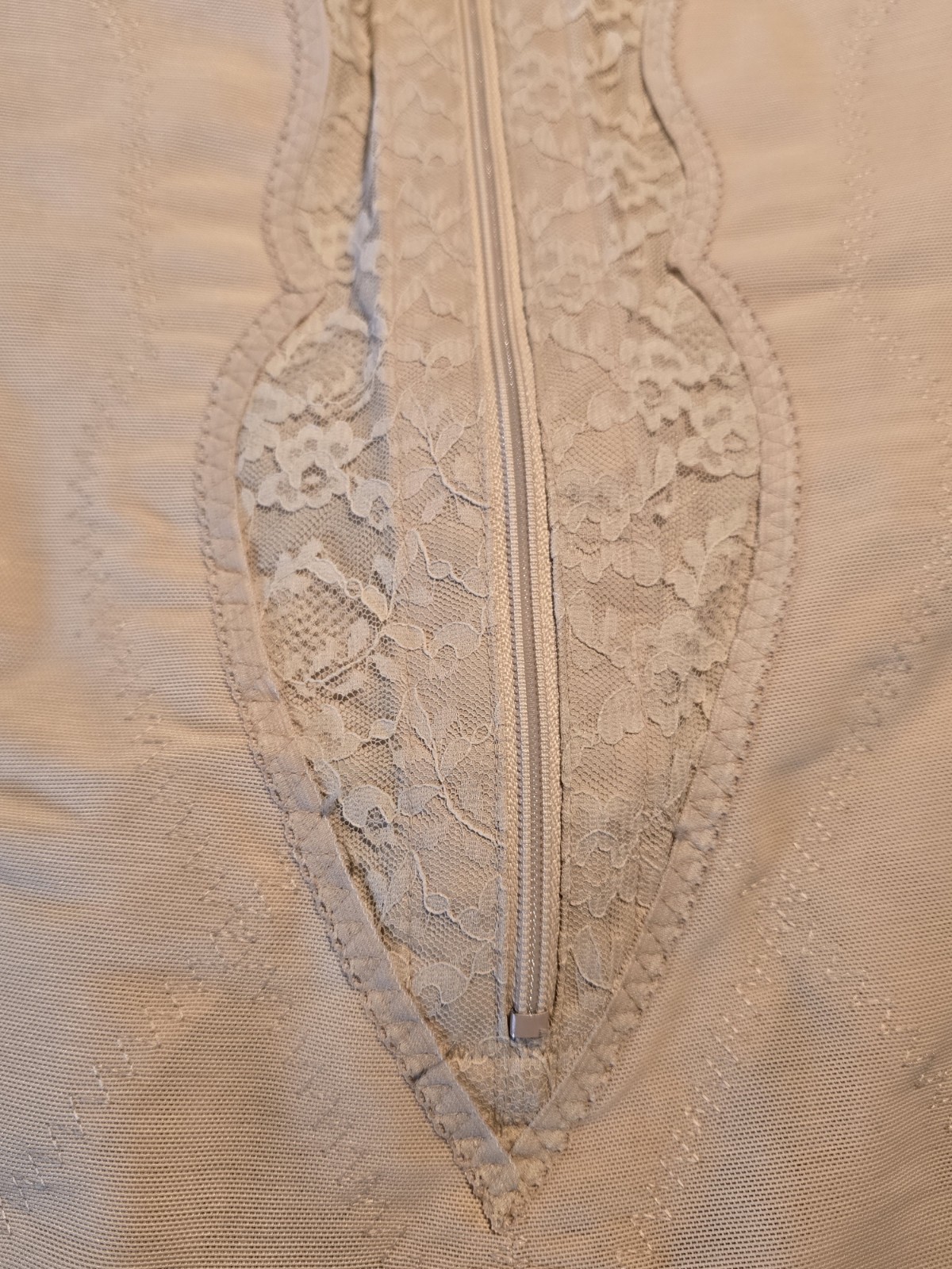 SILHOUETTE long leg corselet CINDERELLA, size 90 C, nude, NEW * made in Belgium