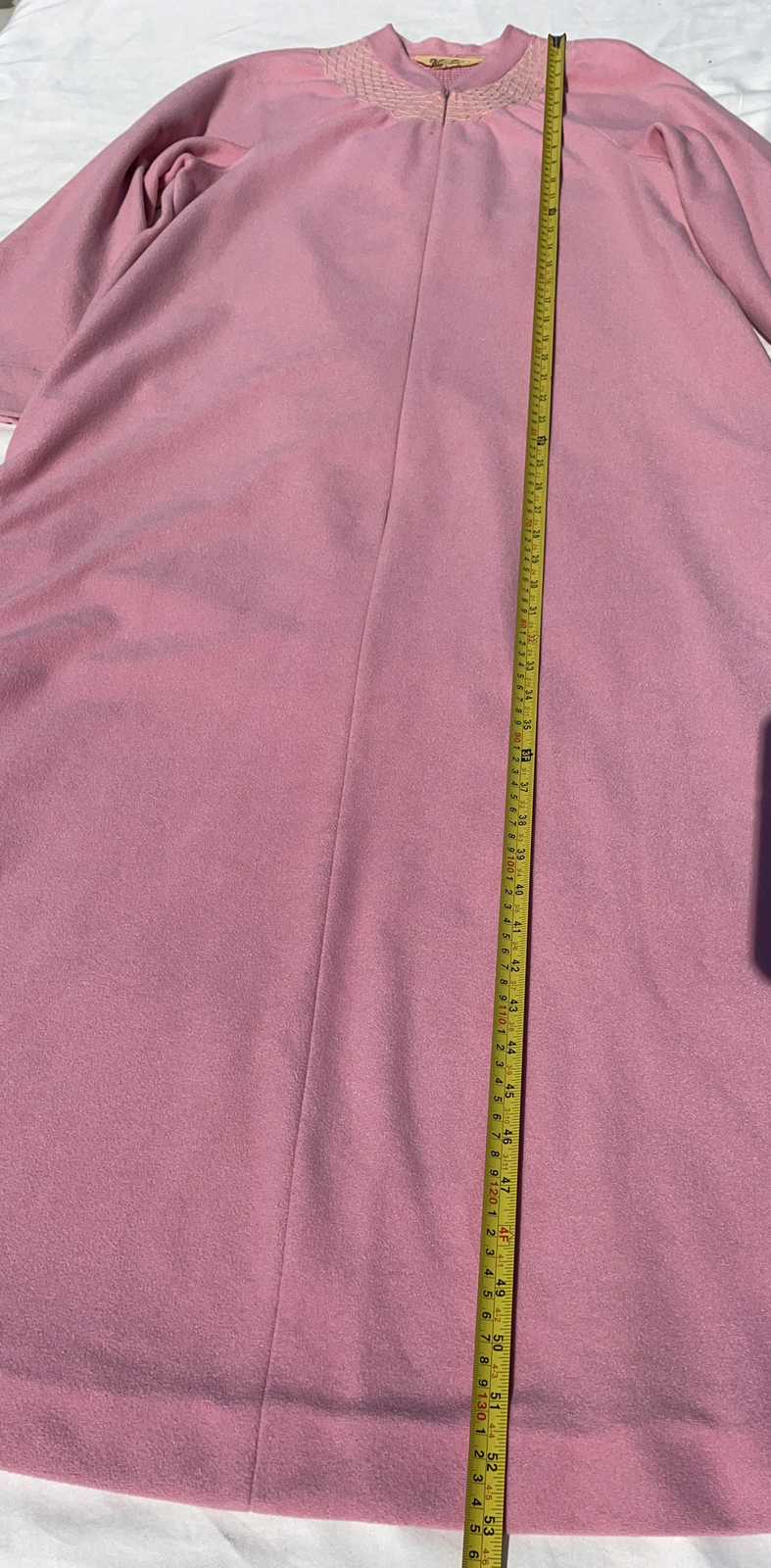 VTG Vanity Fair pink fleece Embroidered Zip Robe Lounger USA Dacron Polyester M