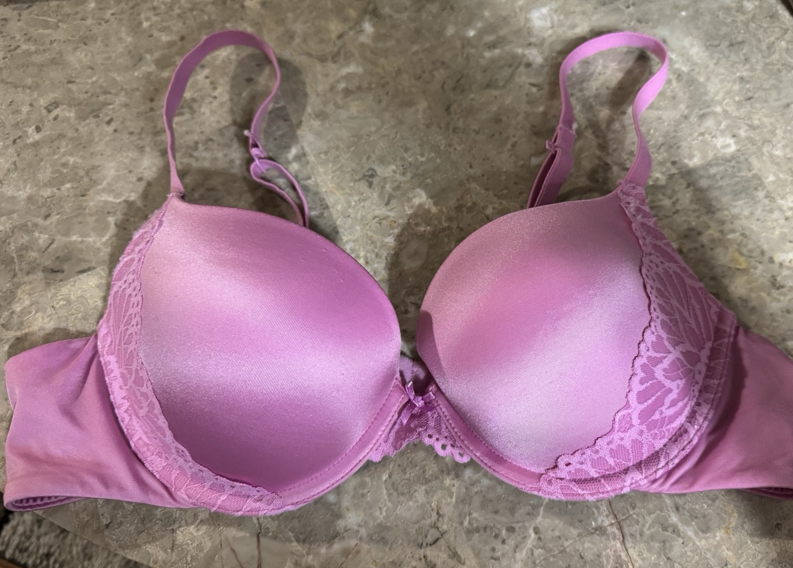 AUDEN THE RADIANT BRA! SIZE 36 A. PINK.