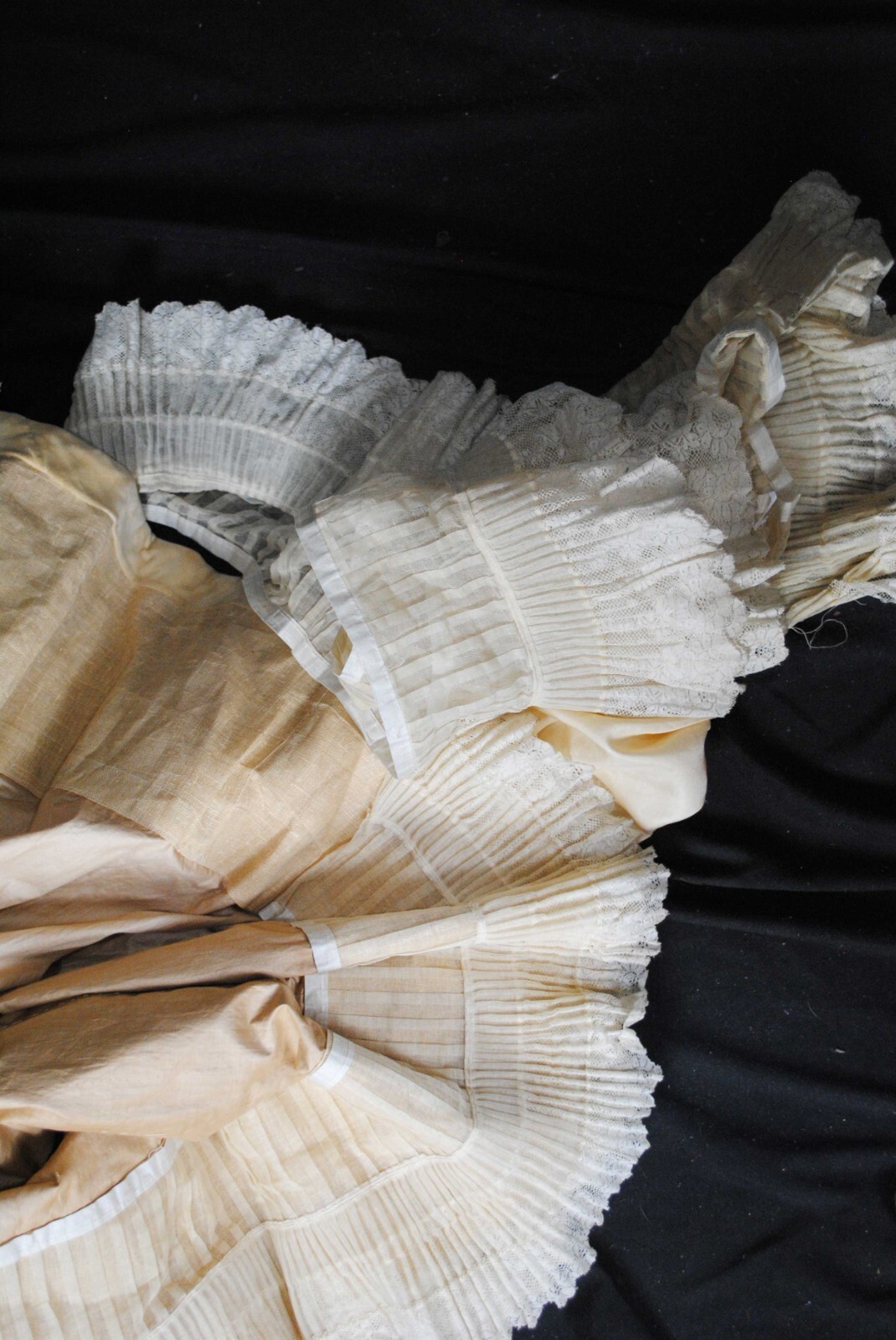 VICTORIAN FOUR PIECE BUSTLE WEDDING GOWN TRAINED, c1860s