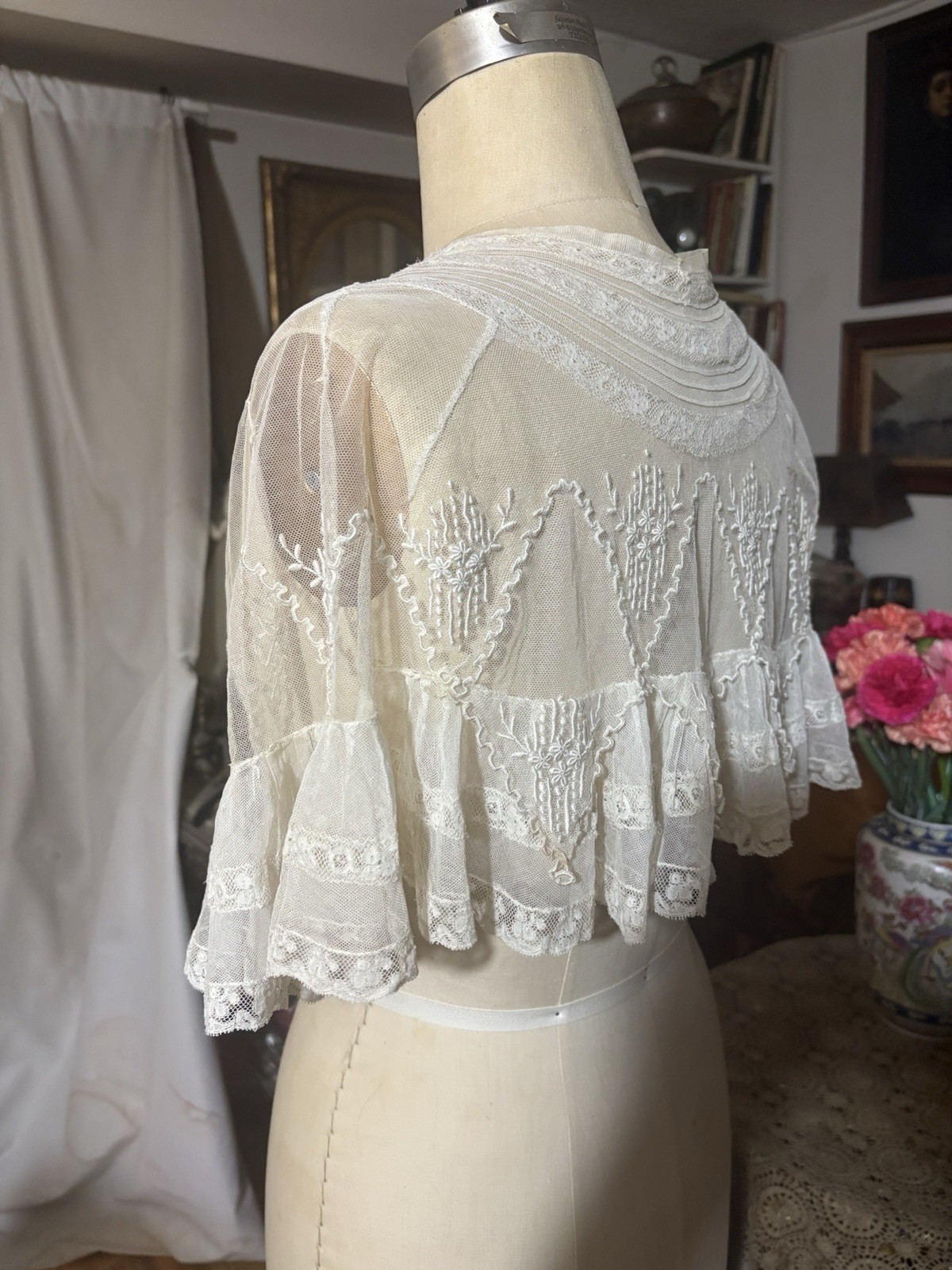 Antique Victorian Edwardian 1900s lace embroidery dress cape