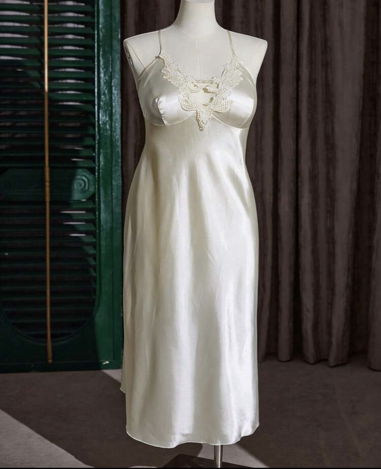 Glossy Satin Embroidered Long Oily Maxi CAMI NIGHTGOWN PLUS 3X 3XL NEW