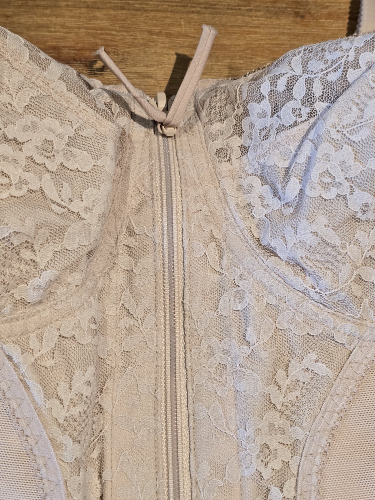 SILHOUETTE long leg corselet CINDERELLA, size 90 C, nude, NEW * made in Belgium