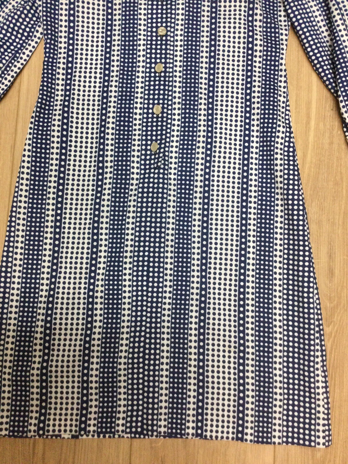 VINTAGE DRESS DAVID CRYSTAL NAVY AND WHITE POLKA DOTS DOUBLE CUFF SLEEVE LACE