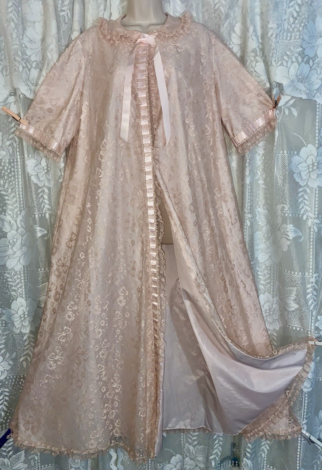 VTG 1950’s FANCY XL Odette Barsa Beige LACE ovr PINK Peignoir Robe for nightgown