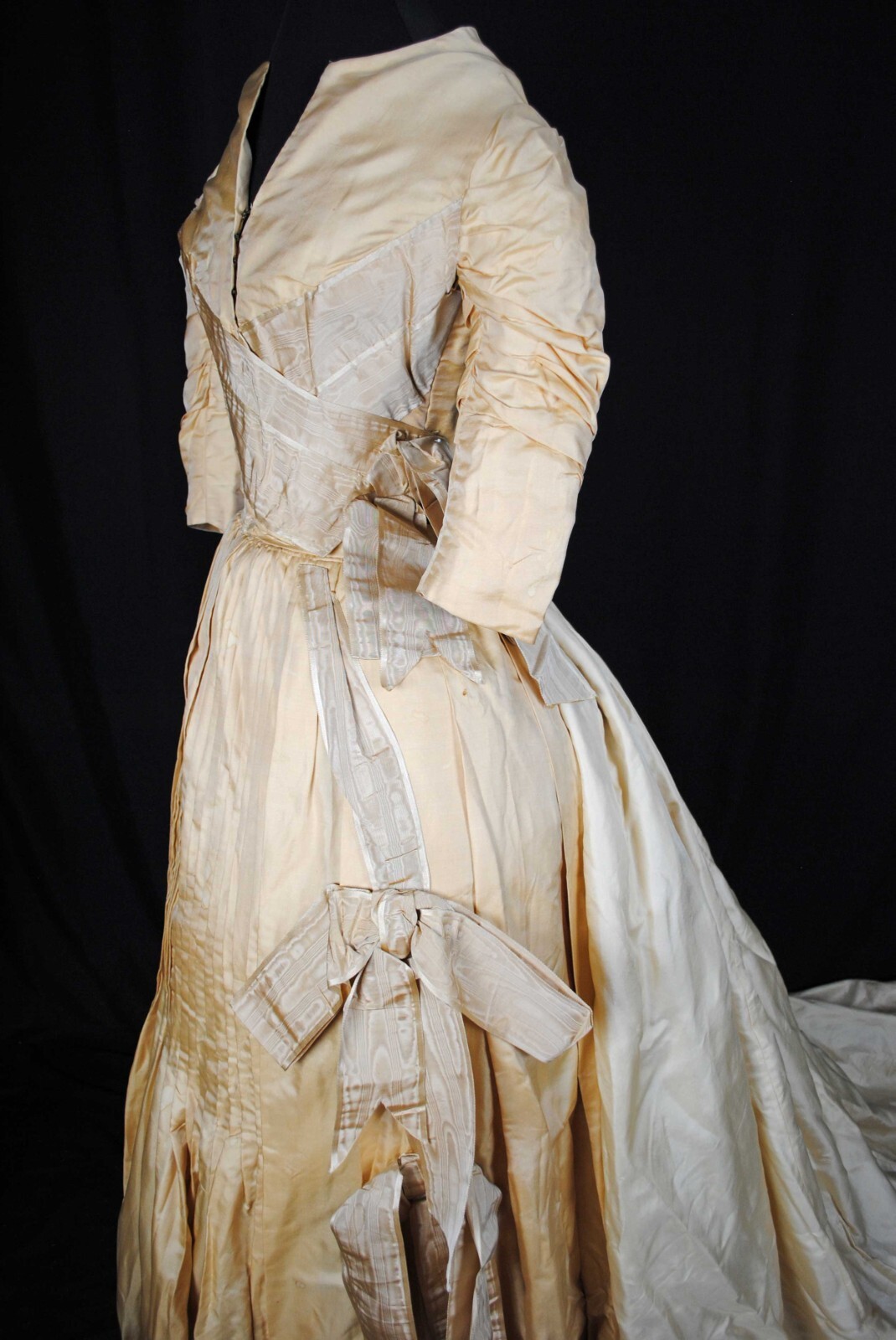 VICTORIAN FOUR PIECE BUSTLE WEDDING GOWN TRAINED, c1860s