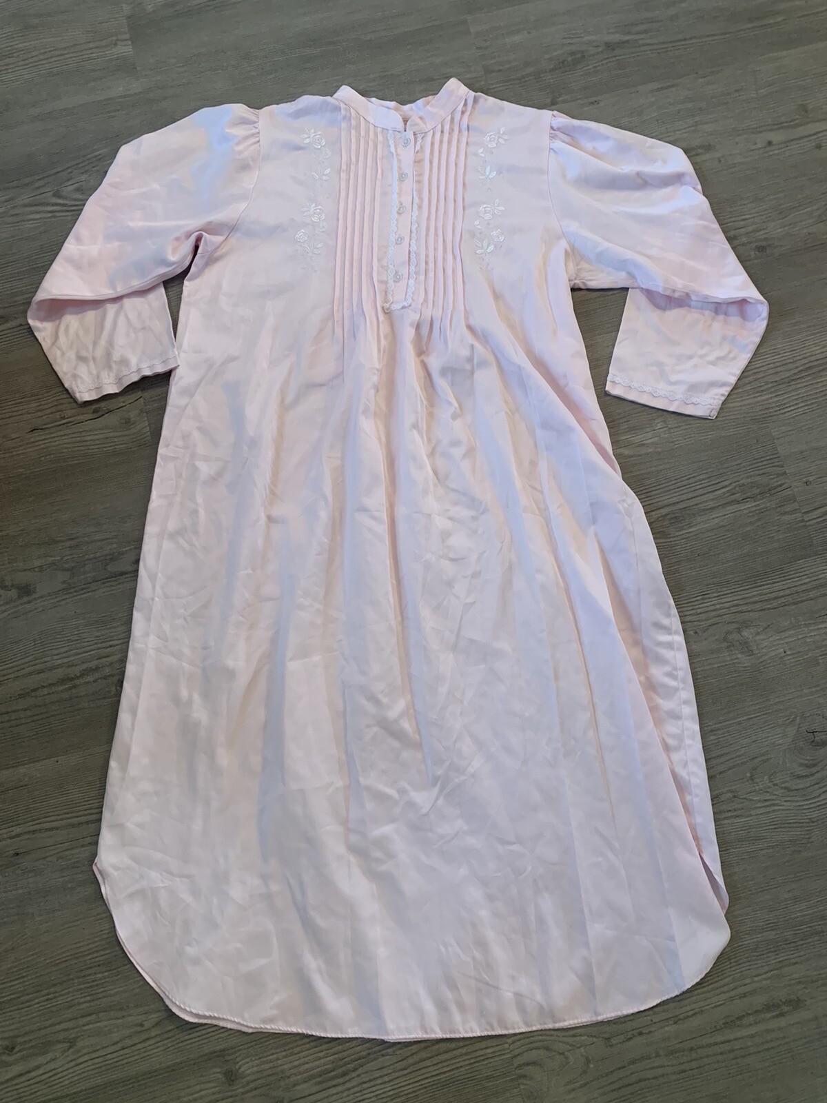 Vintage Barbizon Cuddleskin Long Satin Floral Nightgown Lace Trim Large 44” Bust