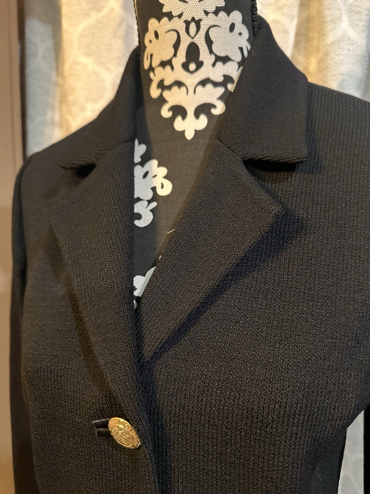 Vintage St.John 1980-1990s Textured Knit Cardigan With Gold Buttons Size 4