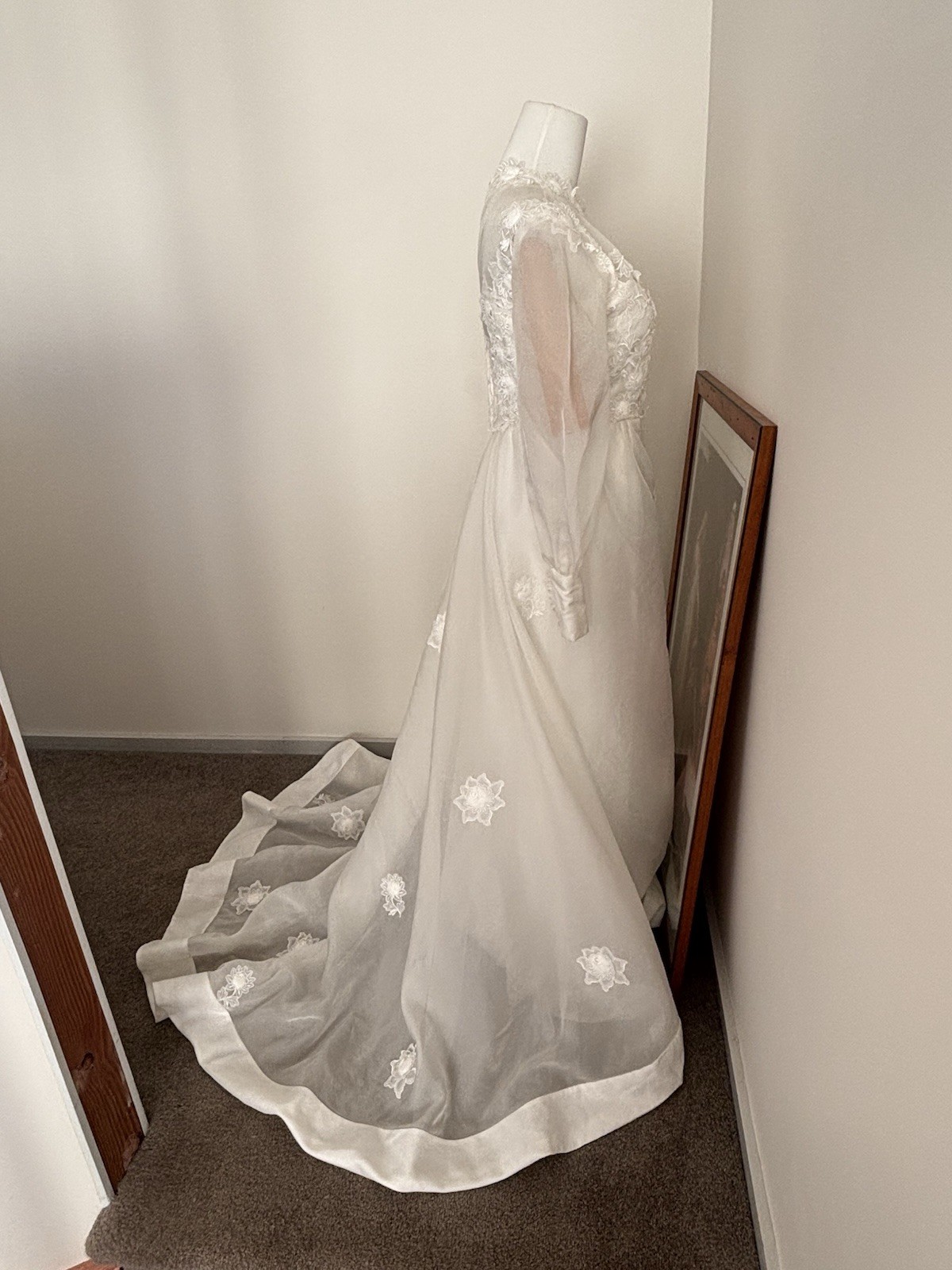 Vintage 70s White Wedding Gown Sheer Long Sleeves High Neckline Floral Boho XS