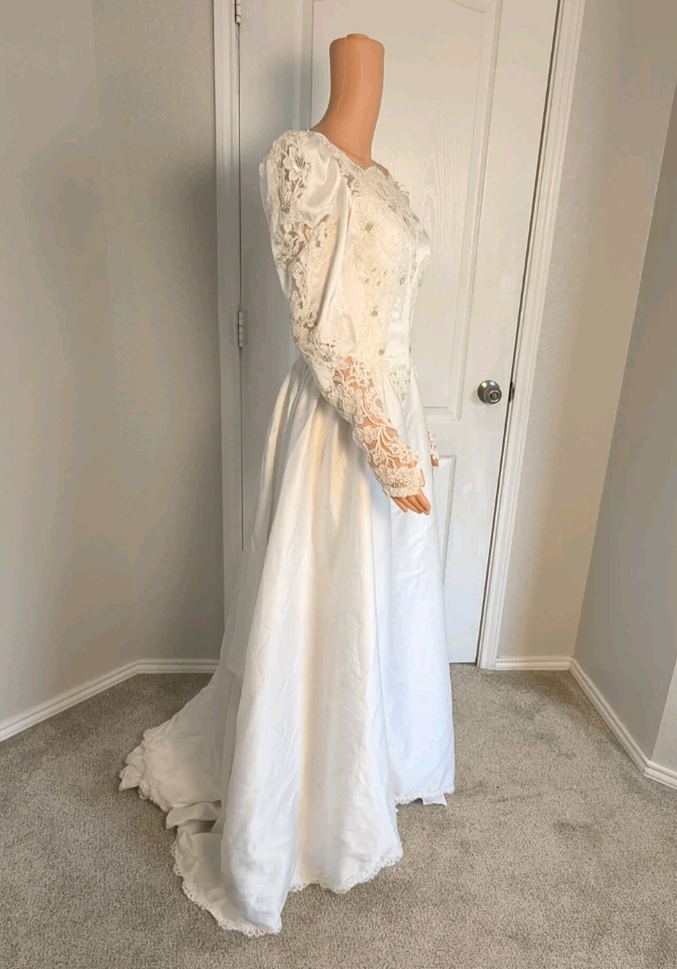 Vintage 80s Glam Satin Lace Cottagecore Fairycore Wedding Dress Size 10 Train 41