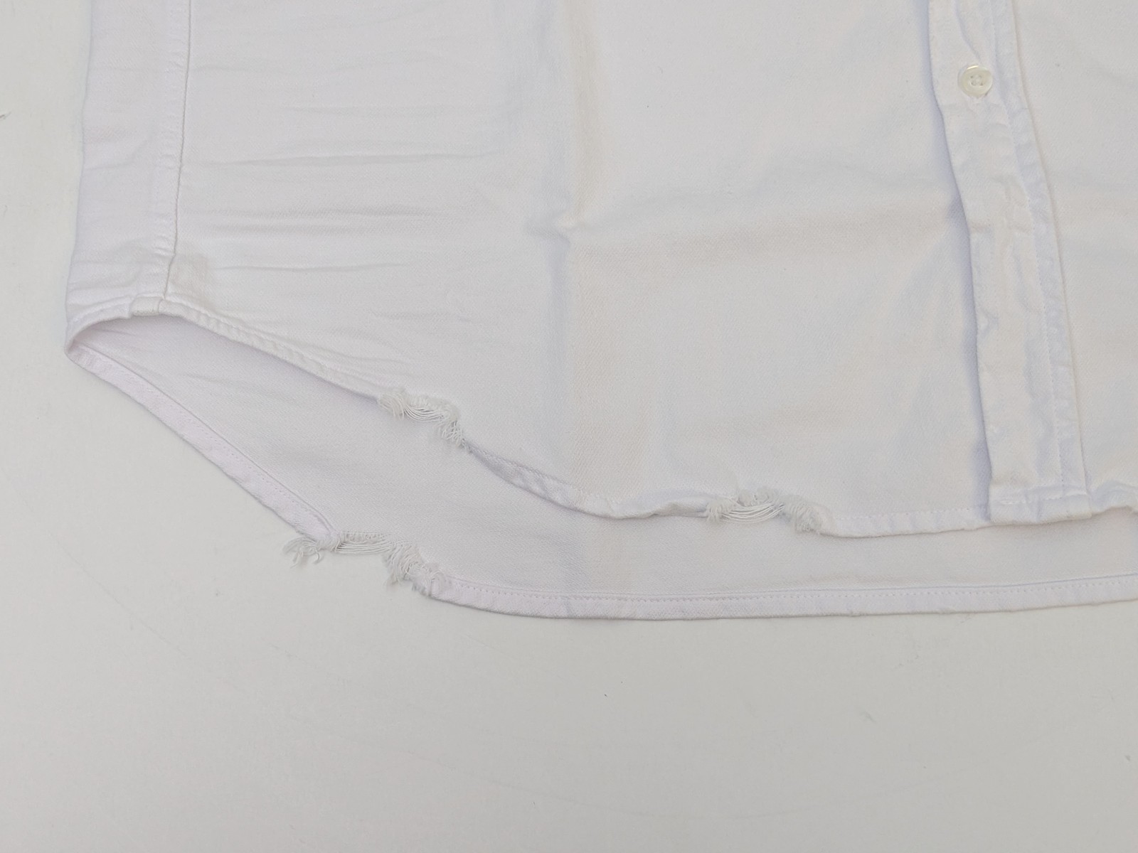 Frank & Eileen Eileen Relaxed Button Up Shirt Famous Denim in White, Size Medium