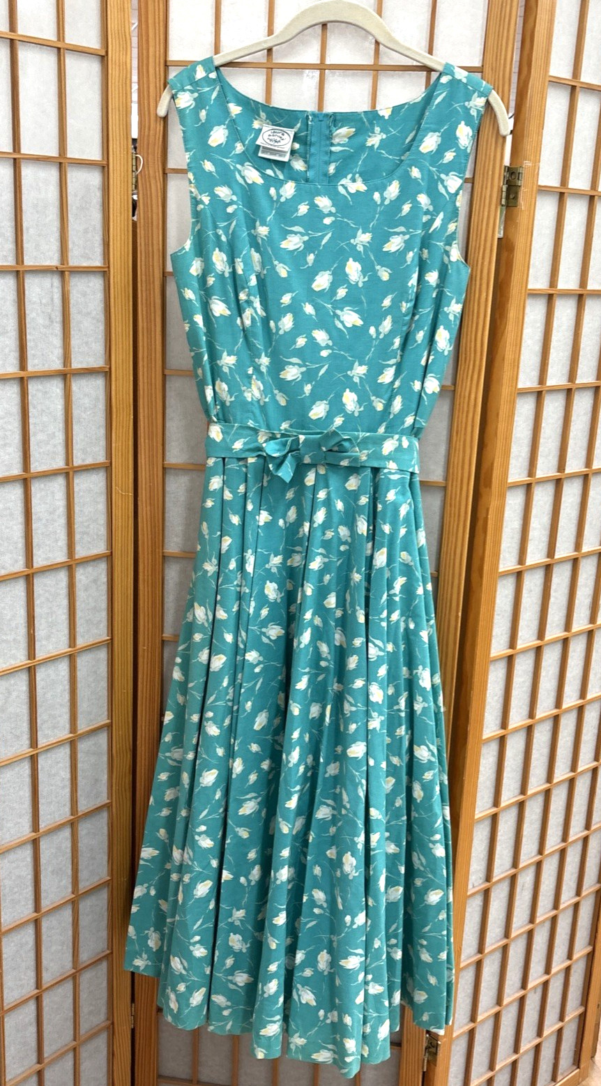 Vintage Laura Ashley Floral Belted Dress Blue Sz 12 Cottagecore garden Sundress