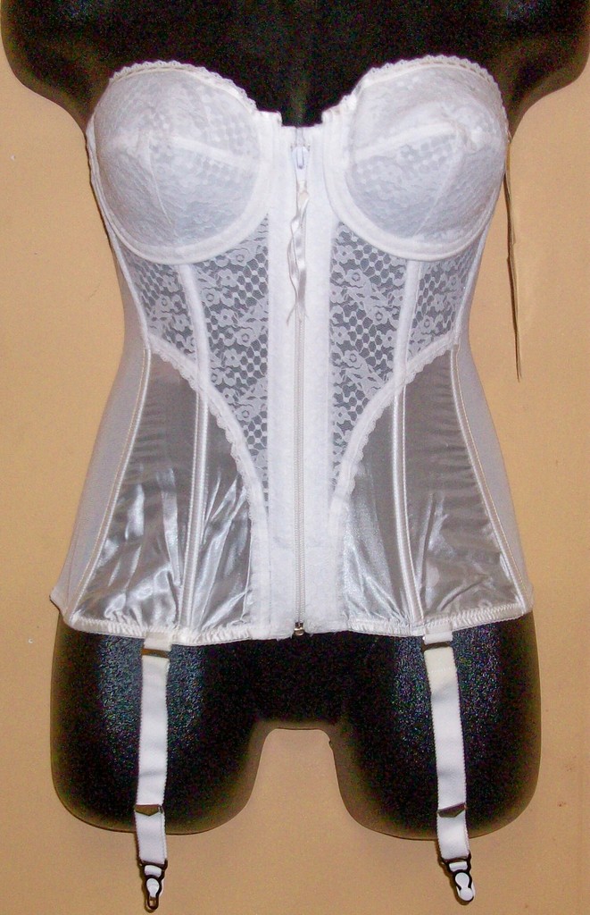 NWT VINTAGE stock LADY MARLENE white CORSET with GARTER BELT Size – 36 B