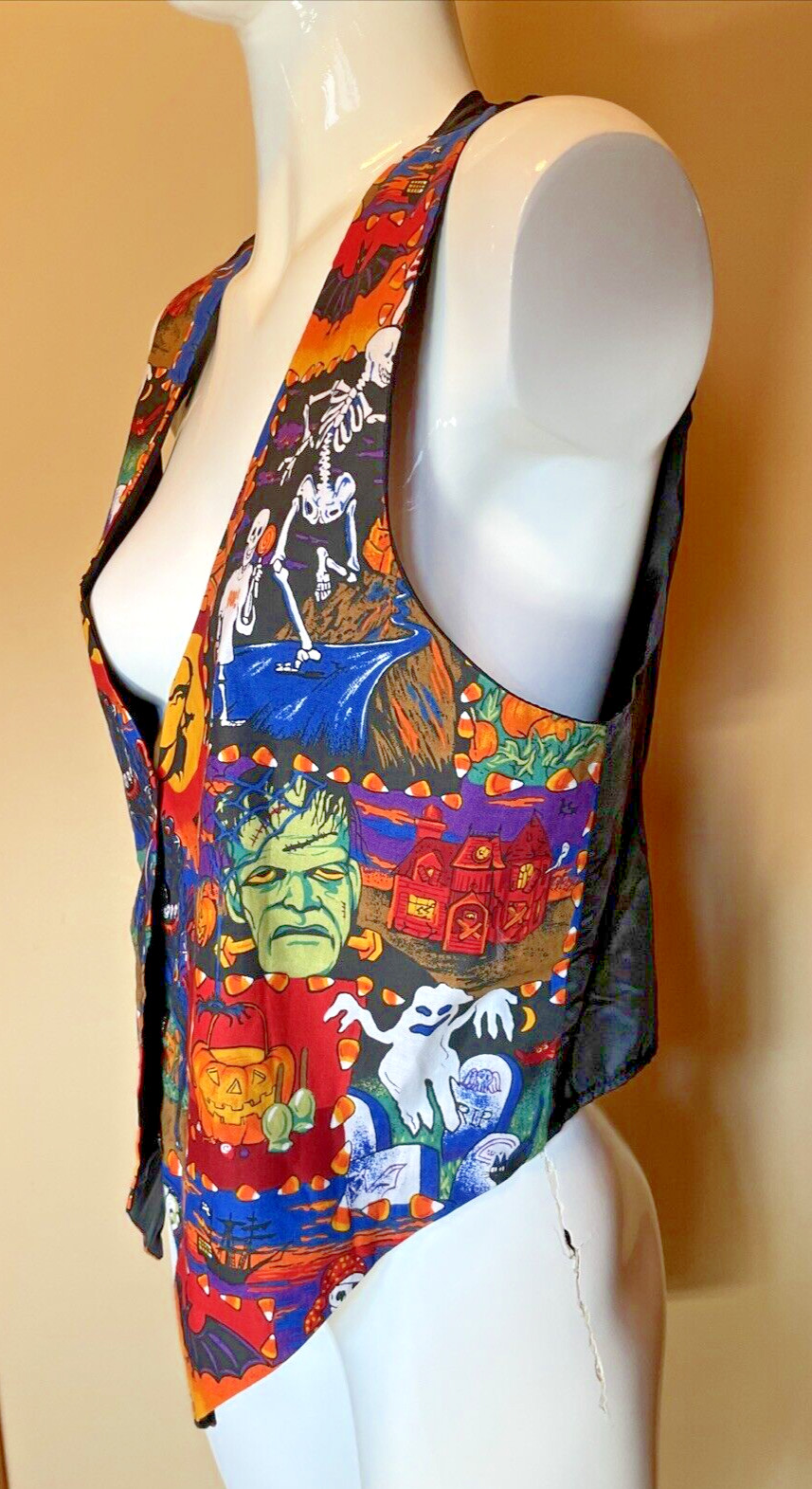 Vtg 90s Basic Edition Halloween Vest Ghosts Pumpkins Art Witches Bats Hipster MD
